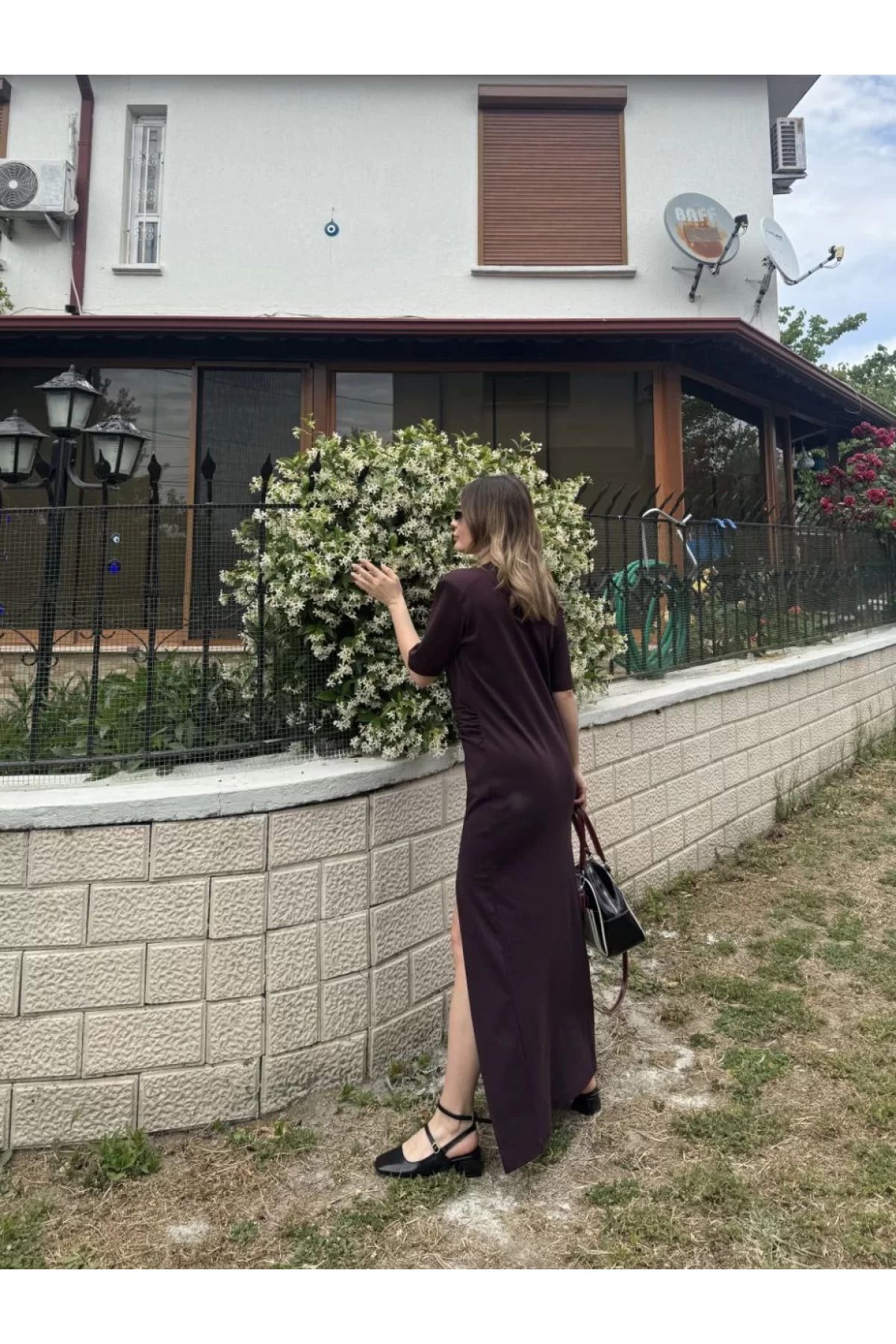 Glanora Kısa Kollu Yandan Yırtmaçlı Uzun Elbise