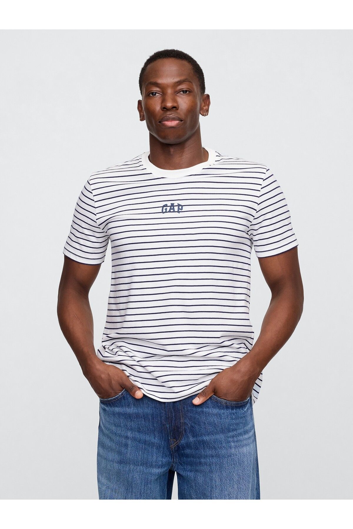 GAP Erkek Beyaz Everyday Soft Gap Logo Çizgili T-Shirt
