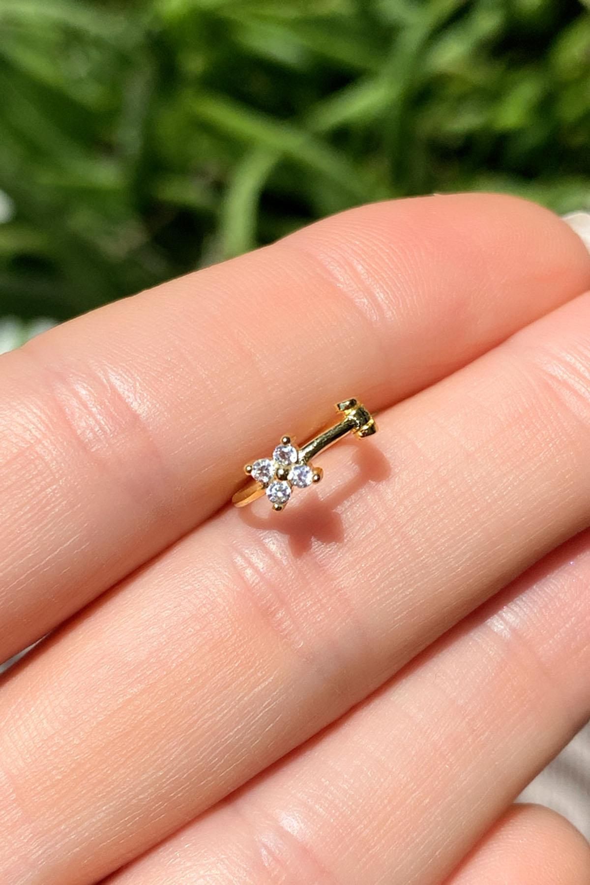 Spossy Silver Jewelry Çiçek Halka Piercing Küpe