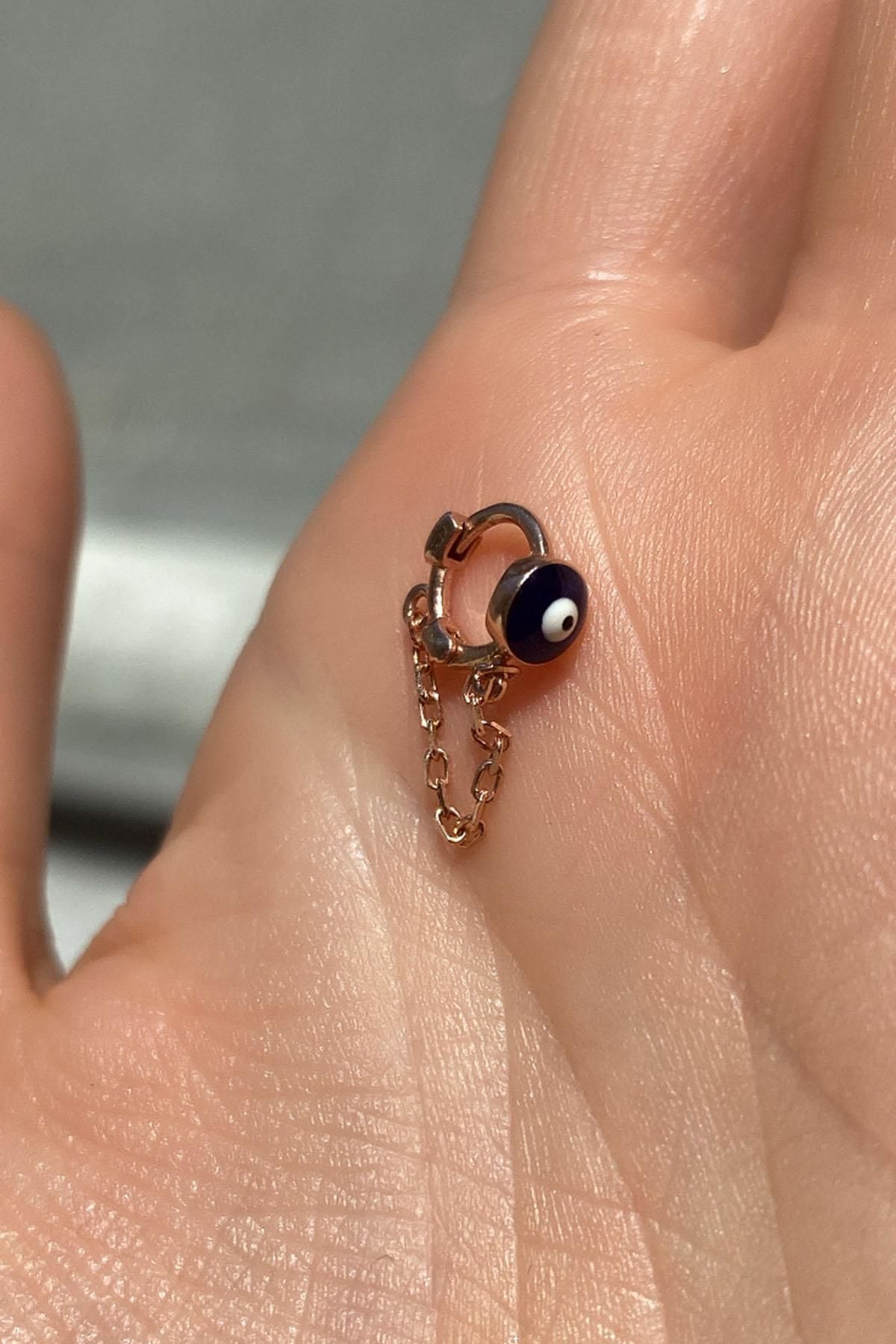 Spossy Silver Jewelry Küçük Boy Mineli Nazar Göz Zincirli Halka Piercing Küpe