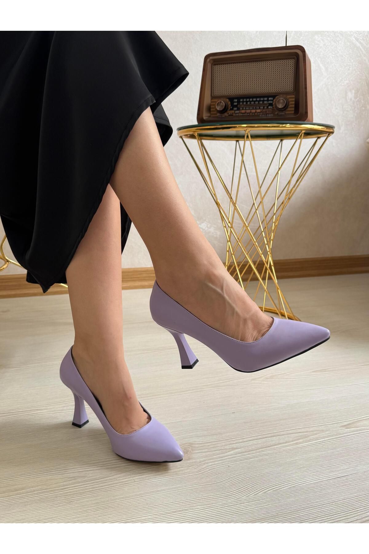 DERİ KABUSU Şampanya Topuklu Stiletto 999
