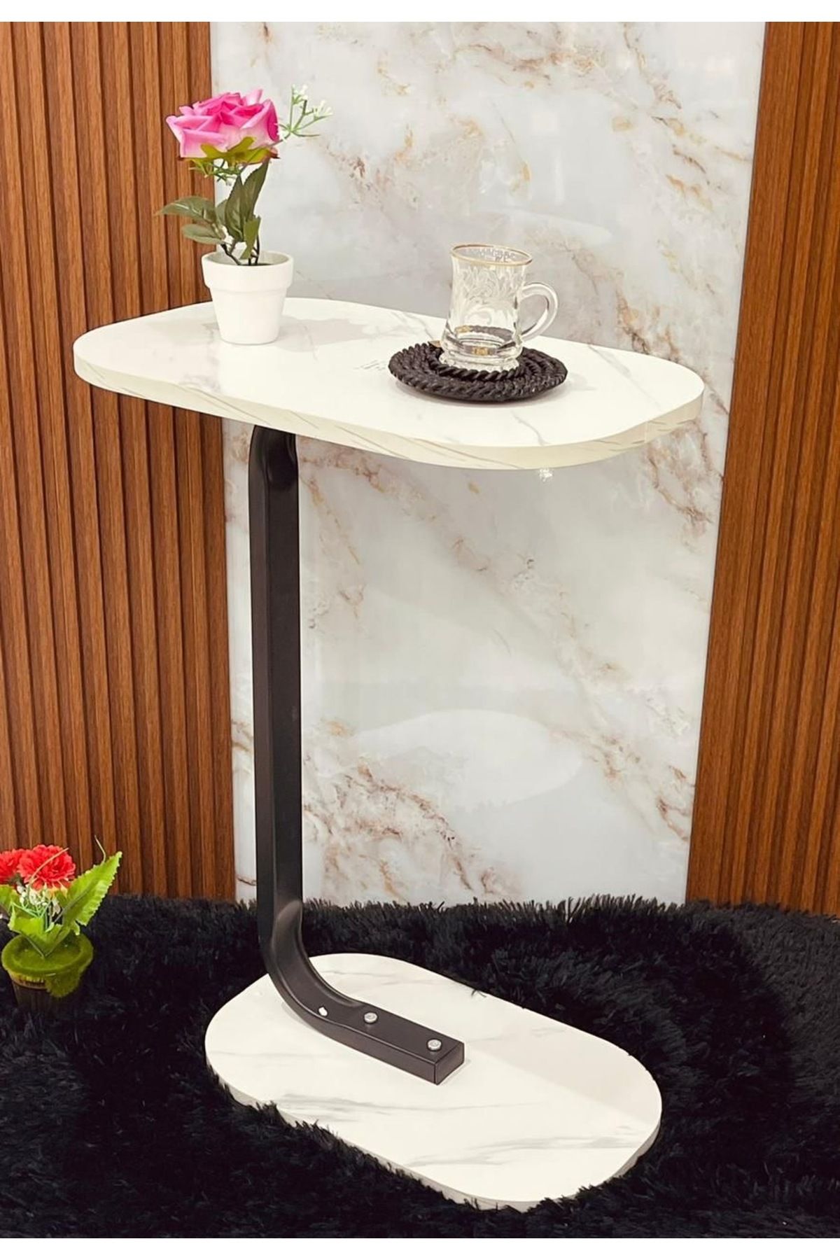 Un-Versatile side table with a stylish and practical design for homes and offices 2