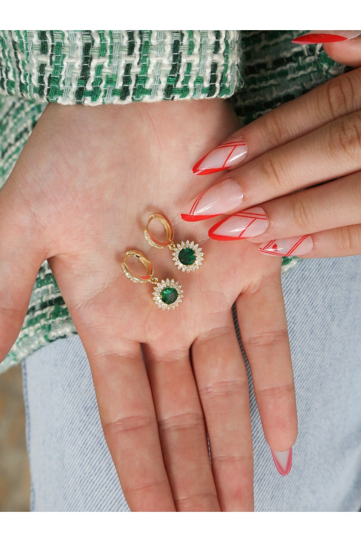 LİNOVE JEWELLERY Zümrüt Gümüş Küpe, 925 Ayar Gümüş Küpe, Güneş Motifli Küpe, Yeşil Taşlı Gümüş Küpe