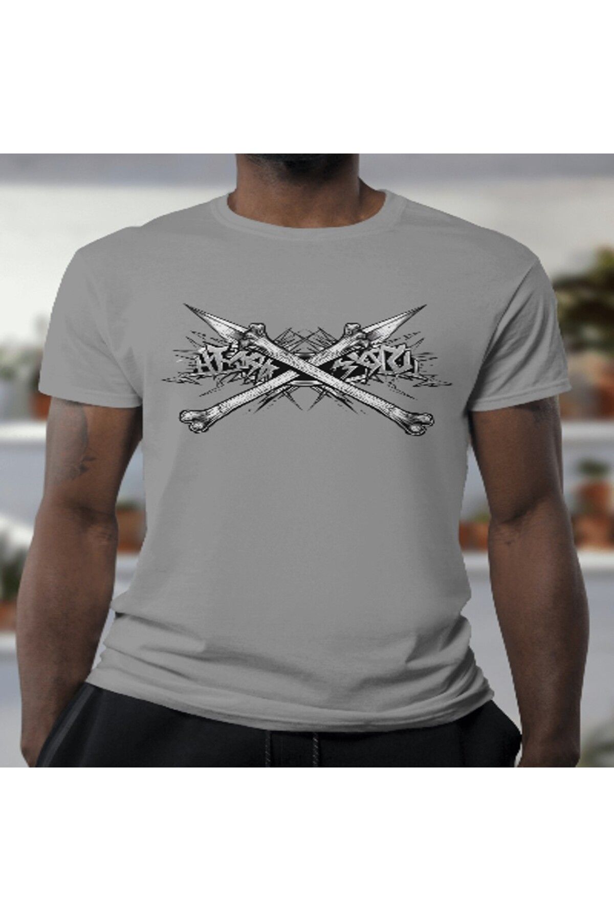 BELLACHIA "Heavy Soul" Çapraz Kılıç Baskılı Siyah Tişört – Sert ve Karizmatik Stil! ⚔️🔥