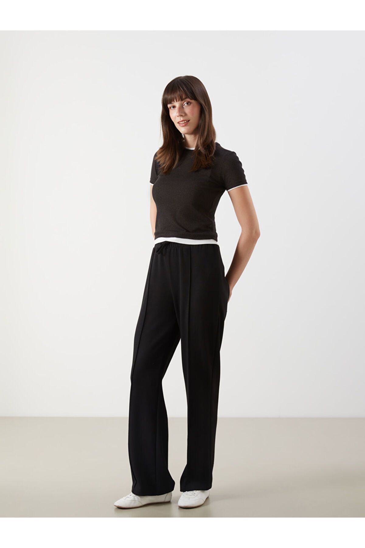 LC Waikiki LCW Comfort Siyah Beli Lastikli Geniş Paça Kadın Eşofman Altı S5O216Z8NVY25