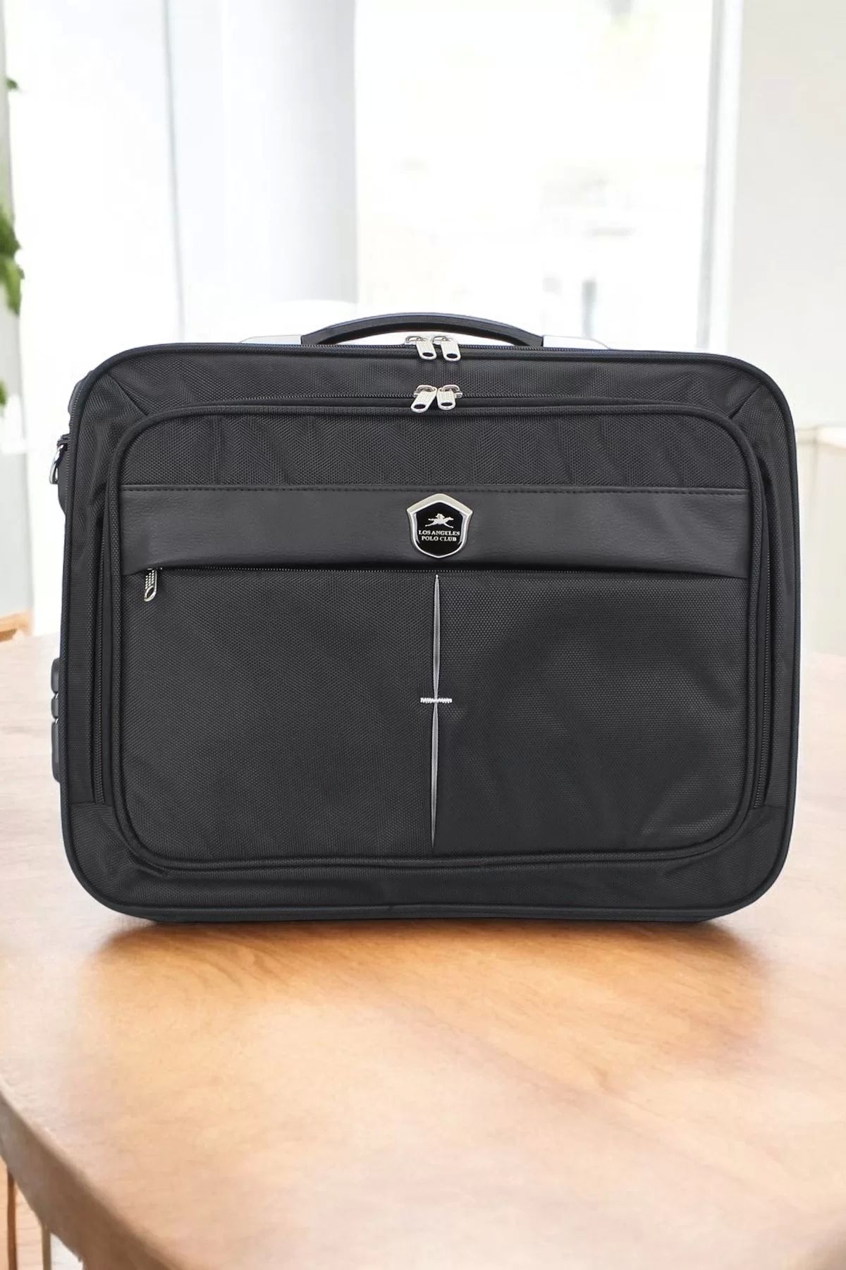 KÖMEN Siyah 15.6 inç Laptop Evrak Çantası