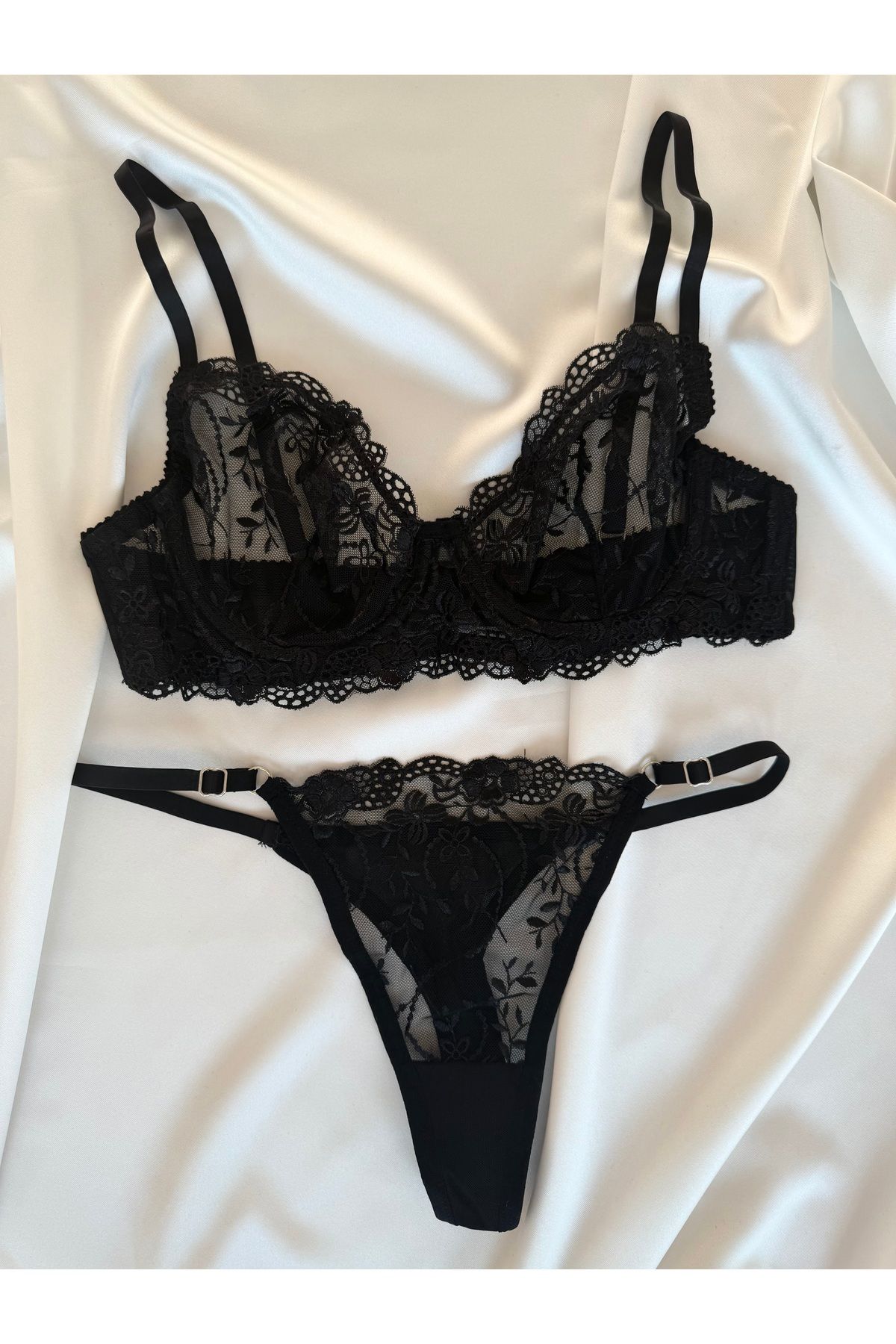 Pijamacs Siyah Çiçek Desenli Bralet Takım Sütyen Set