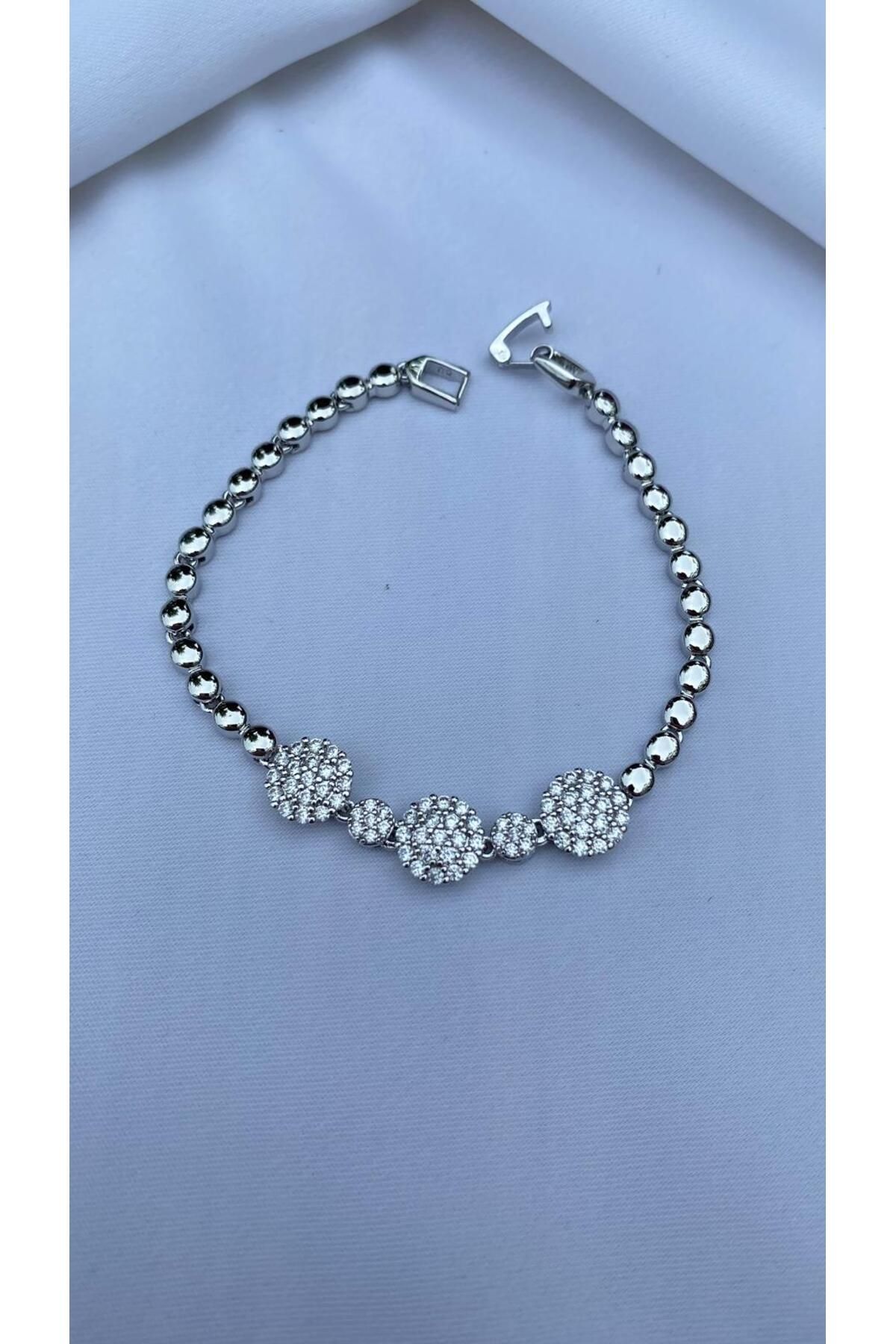 Butik Çelik Taşlı Yuvarlak Bileklik