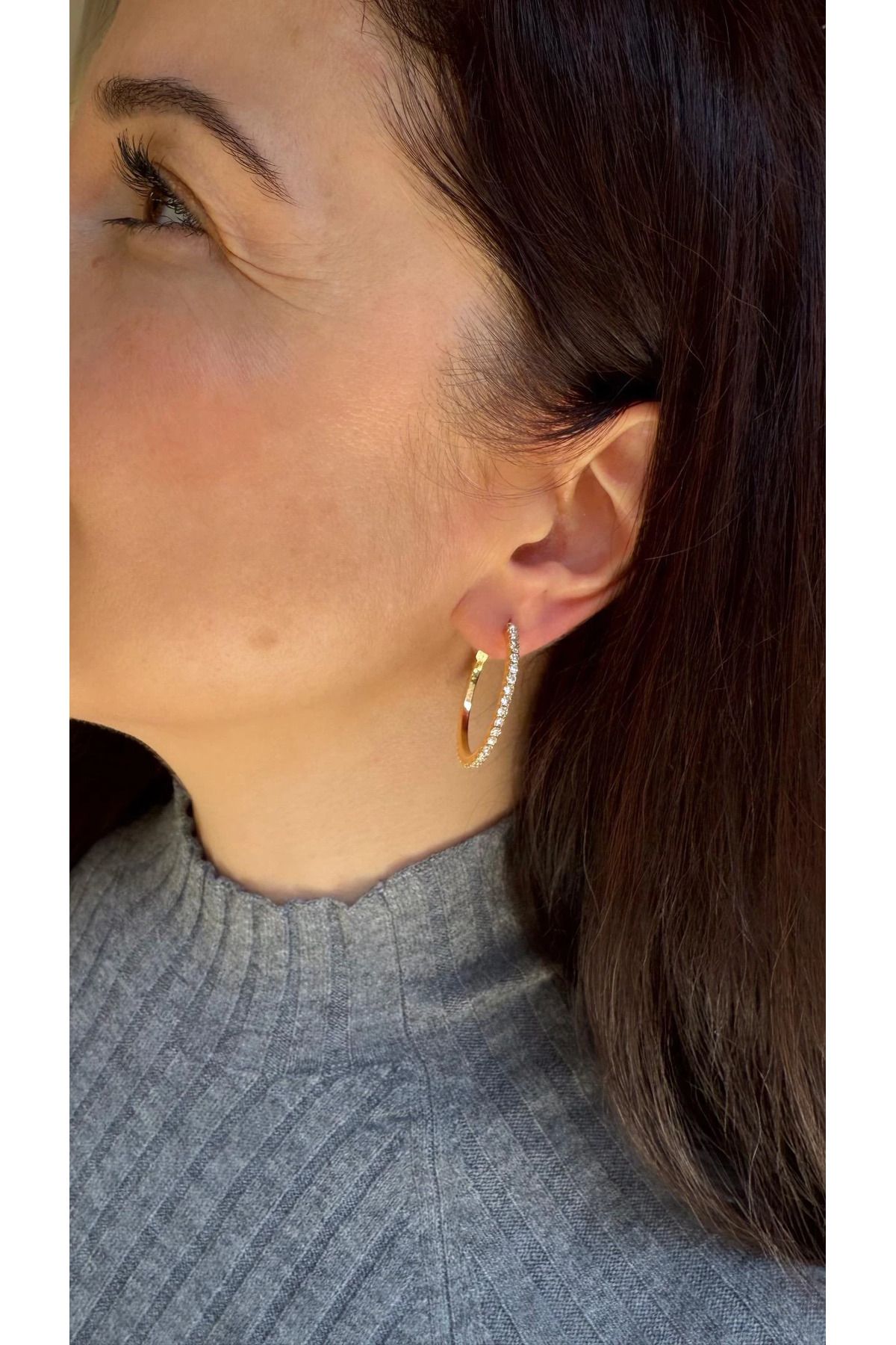 Yares Accessories Gold taşlı küçük halka küpe