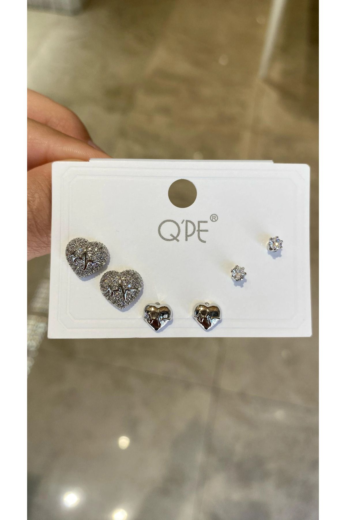 Yares Accessories Çoklu küpe kalp atışı