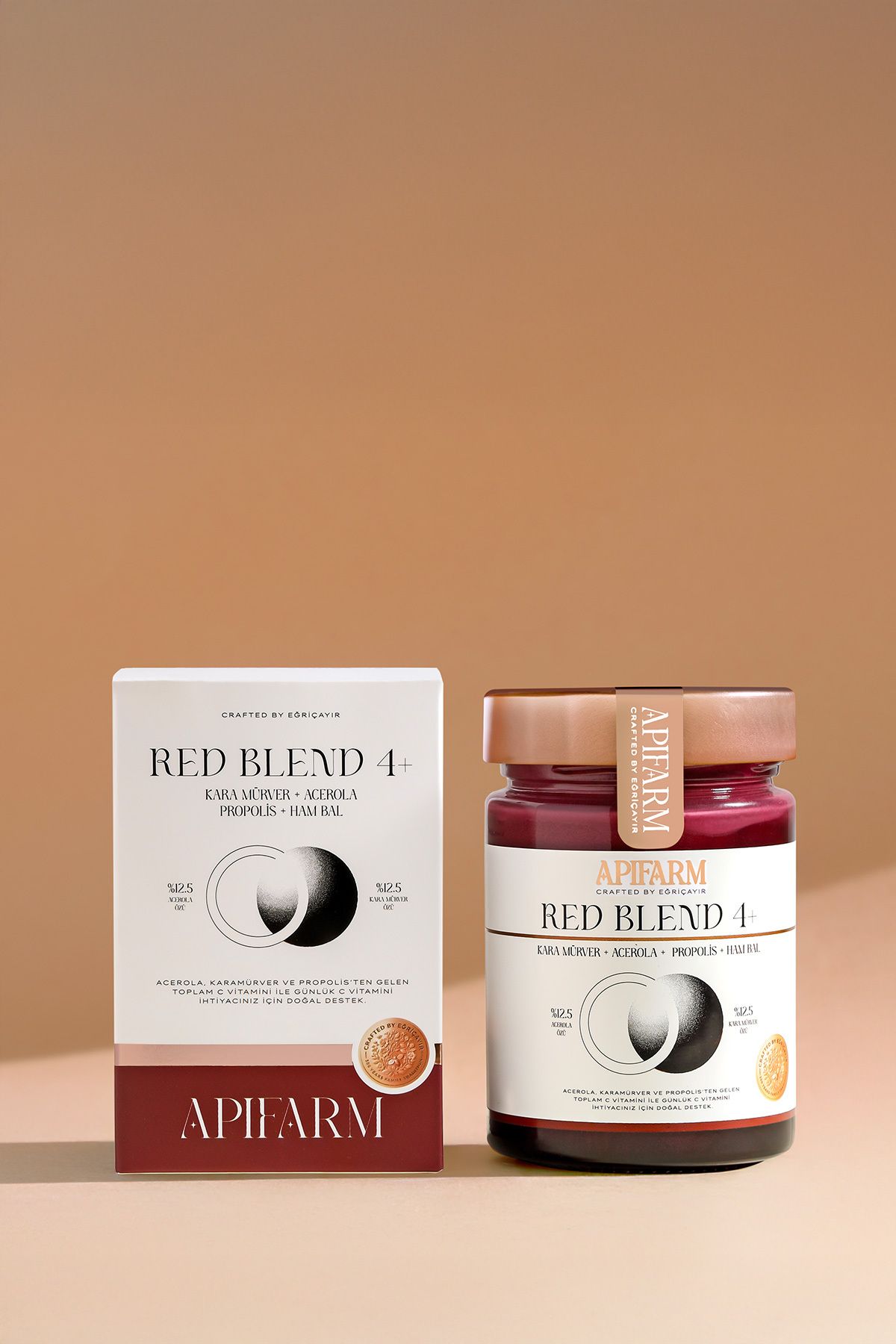 Apifarm Red Blend 4+ Kara Mürver + Acerola + Propolis + Ham Bal 415g