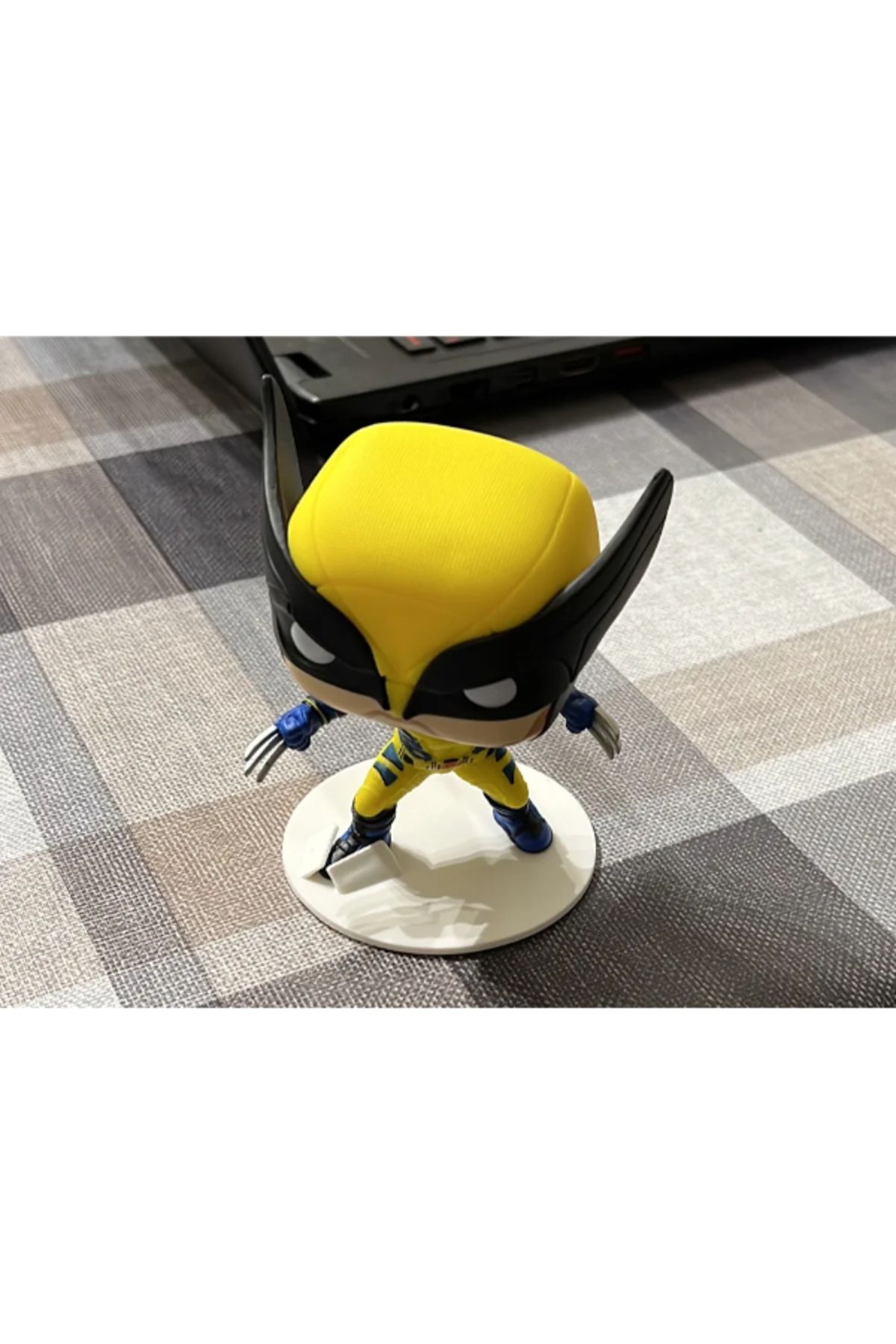 NOMOTHETIC Funko Pop Standı – Ayak Kilitli
