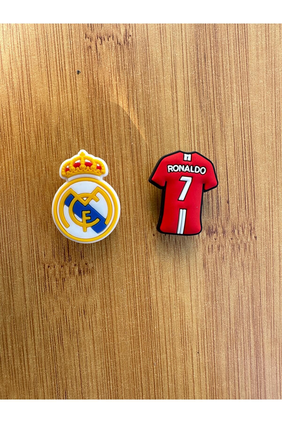 Crocs CROCS CROCS SÜSÜ TERLİK SÜSÜ JİBBİTZ 2'Lİ TARAFTAR REAL MADRİD RONALDO SET
