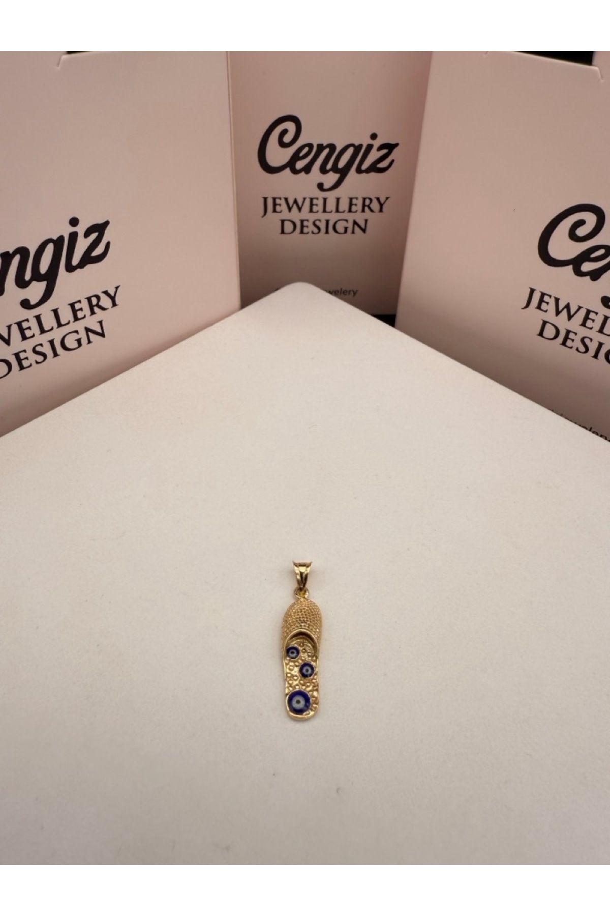 cengizjewellery 14 Ayar Nazar Boncuklu Terlik Altın Kolye Ucu