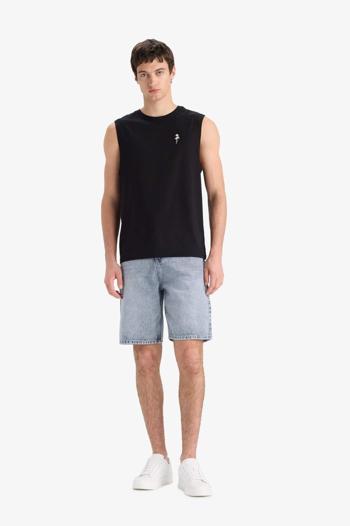 DeFacto-Regular Fit Printed Crew Neck Undershirt E5192Ax25Sm 2