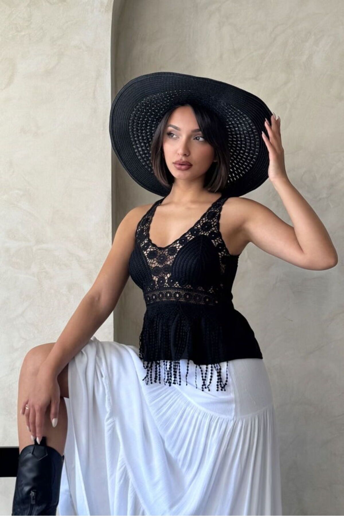 Castivo Fashion Güpür Fırfır Detaylı Askılı Kadın Bluz