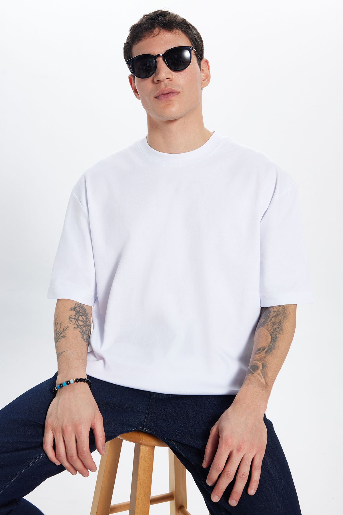 modence Unisex Oversize Geniş Kesim %100 Pamuk Yumuşak Dokulu Basic Bisiklet Yaka Beyaz Tişört