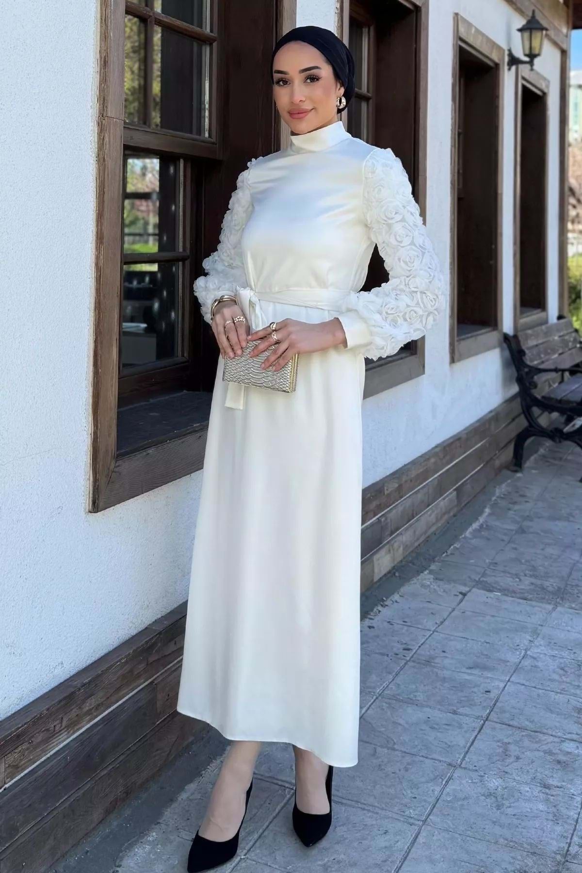 Tane 25Y4660 ELBİSE ABİYE SATEN JKOLLARI GÜL DETAYLI BEYAZ