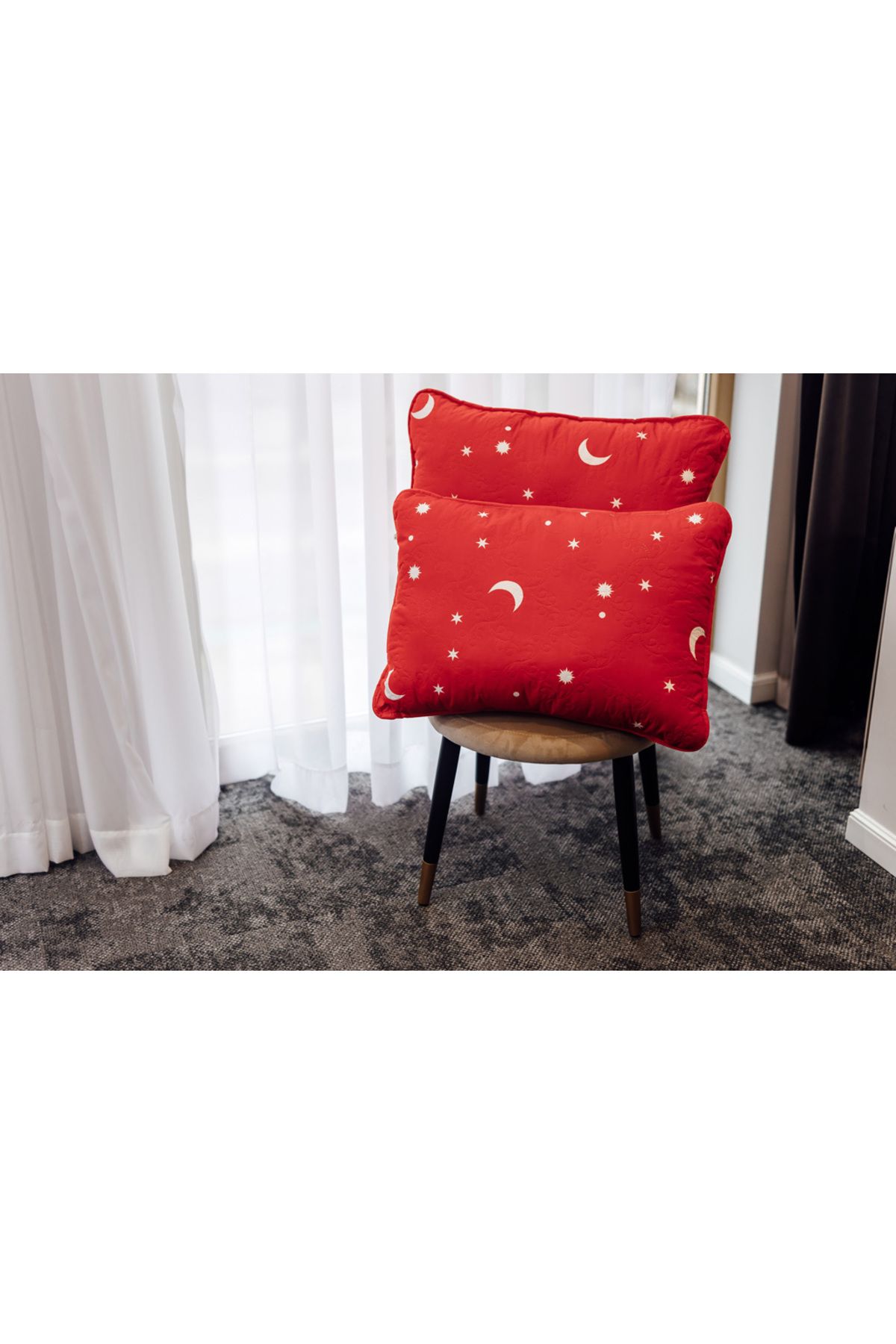 Coneltex-"Moon and Stars" quilted pillow Coneltex, dimensions 40 x 40 cm, square, red color 5