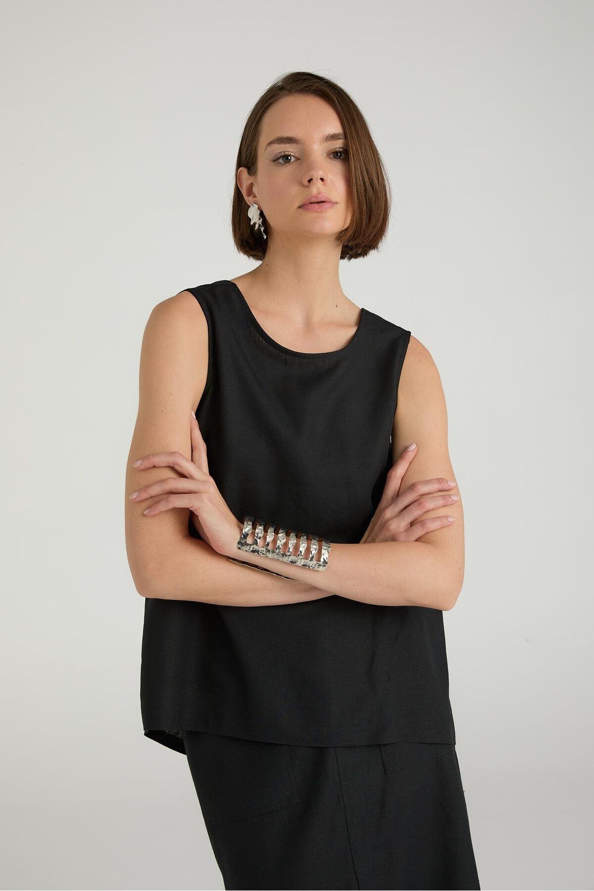 Brand Up BRANDUP Keten Karışımlı Arka Detaylı Bluz