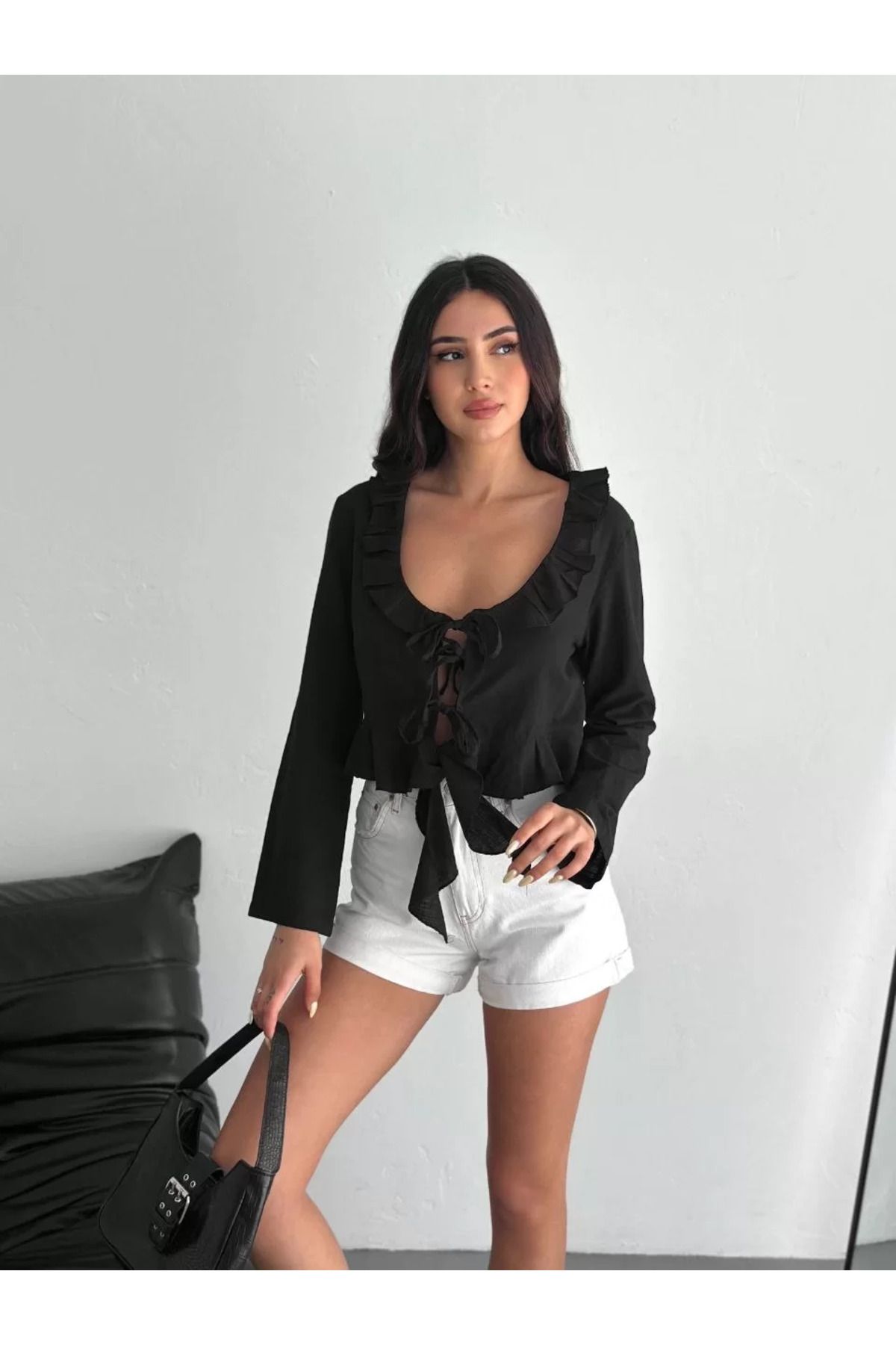 C&Z Collection Keten Uzun Kol Bağacık Detaylı Bluz - Siyah