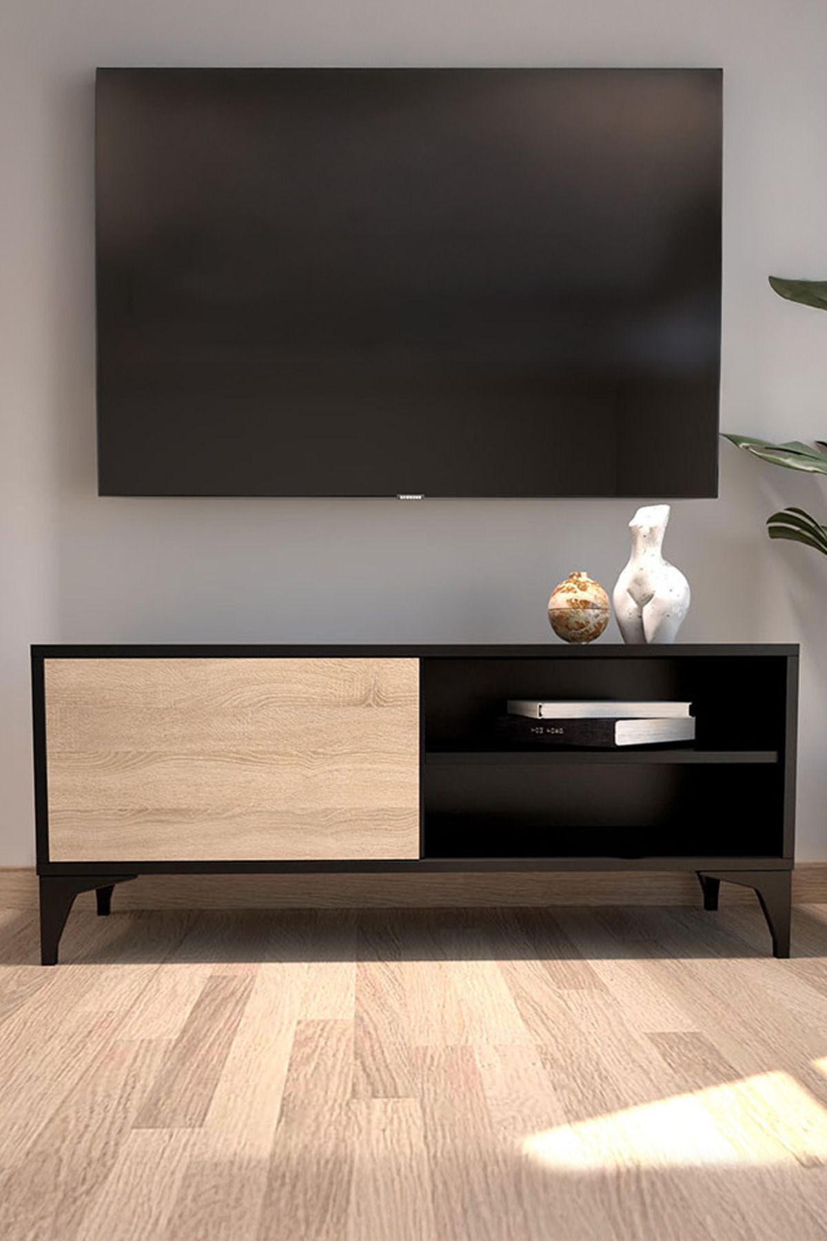 ECM Modern TV Ünitesi Kapaklı Raflı TV Sehpası Salon İçin Minimal Tasarım Fonksiyonel TV Dolabı