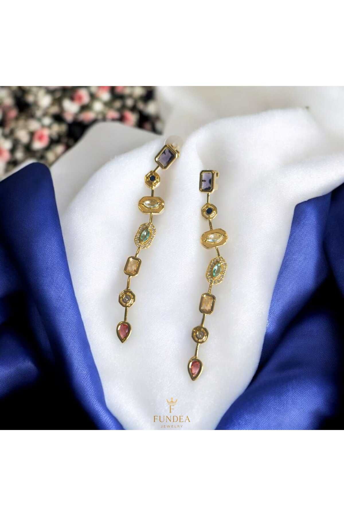 Fundéa Jewelry Yedi Nokta Küpesi