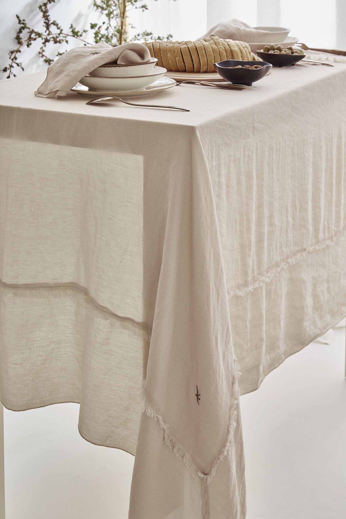 JOJOMIA April Keten ve TENCEL™ Masa Örtüsü 160x280 Bej