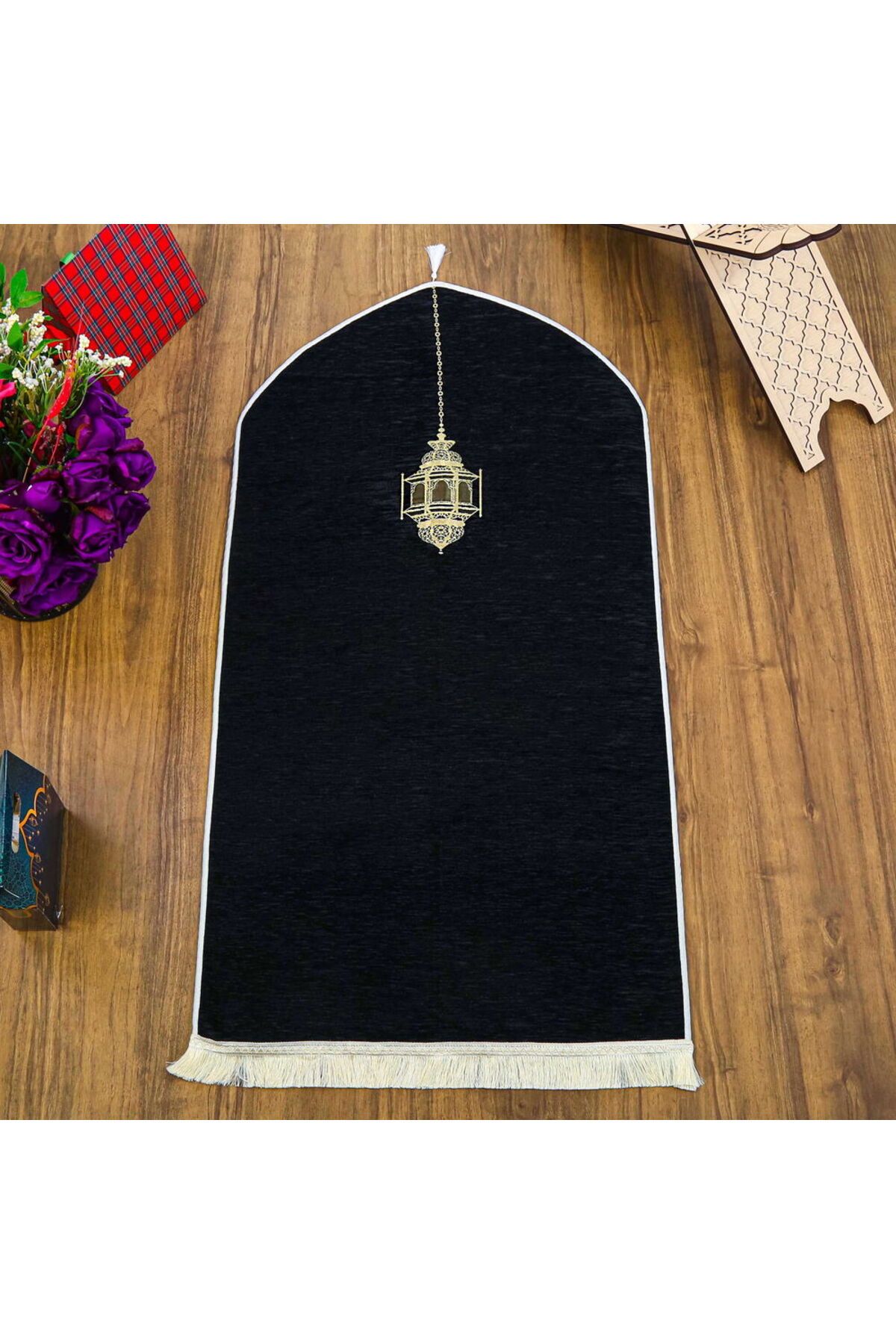 İkranur Mahya Desenli Lüks Astarlı Biyeli Şönil Seccade Siyah (66X125cm) 565 gr