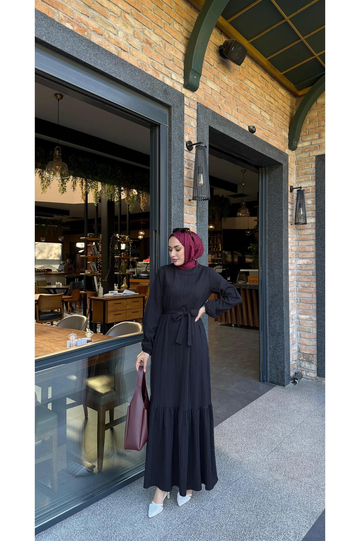 LİNA TESETTÜR Lina tesettür fırfır detaylı elbise