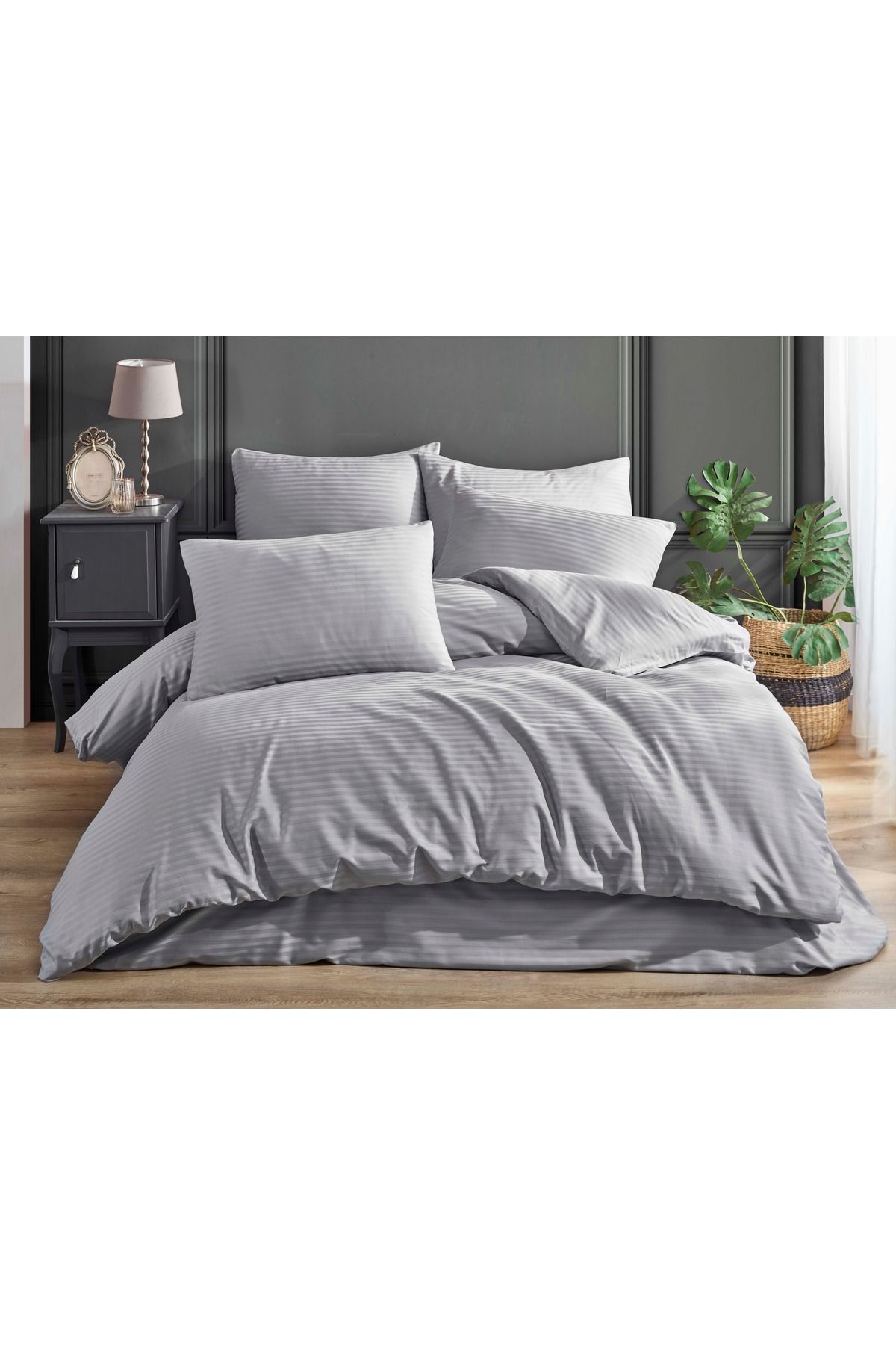 Karden Flower Pure Silk Pamuklu Saten Çift Kişilik Gri Nevresim Takımı Listikli Çarşaflı
