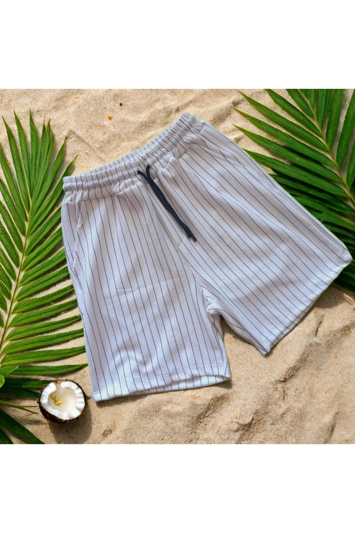 Fifty Color Alaçatı Stili, Premium Kalite, Krep Kumaş, Çizgi Detaylı, Unisex Şort