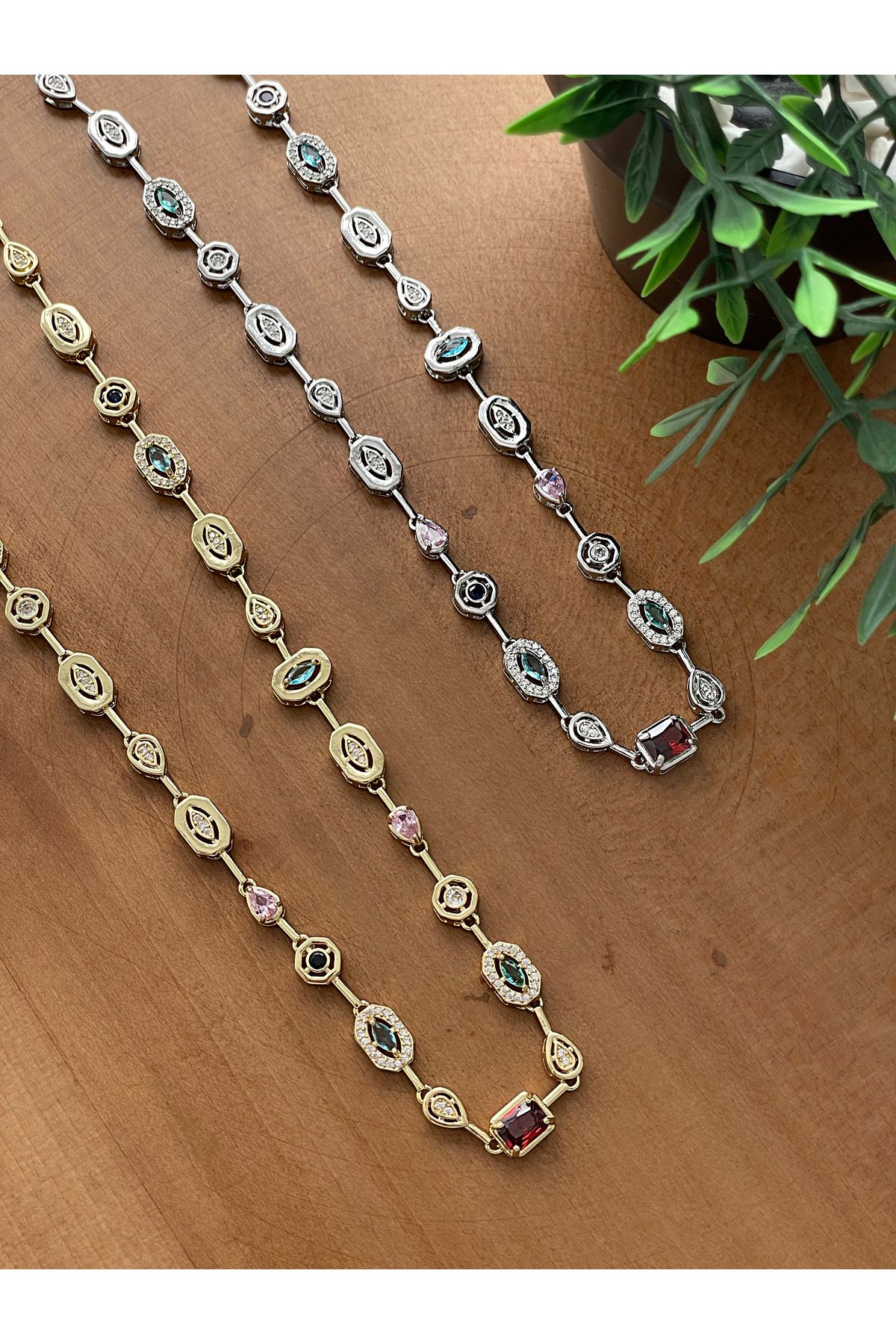 JELLY Kadın Gümüş Renk Zirkon Taşlı Sıralı Çok Renkli 7 Element Aura Tamtur Model VİP Choker Tasarım Kolye