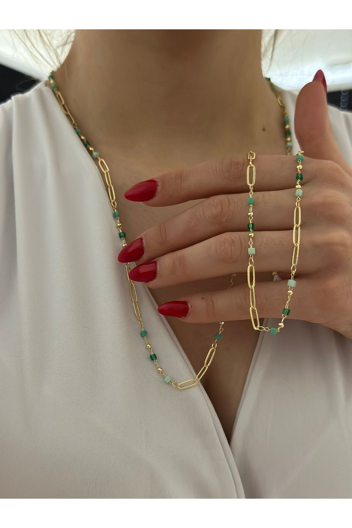 MyladyAccessoriess Yeşil Küp Taş Detay Çelik Dolamalı Kolye