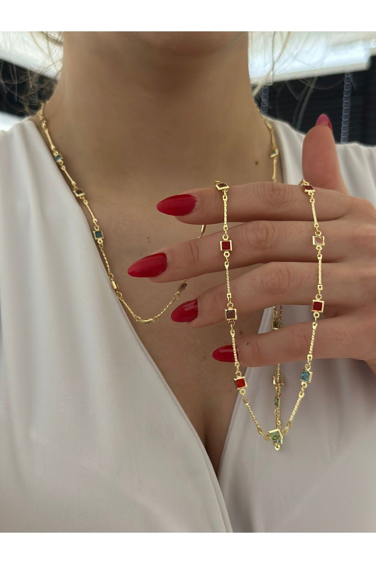 MyladyAccessoriess Renkli Kare Taş Detay Dolamalı Çelik Kolye