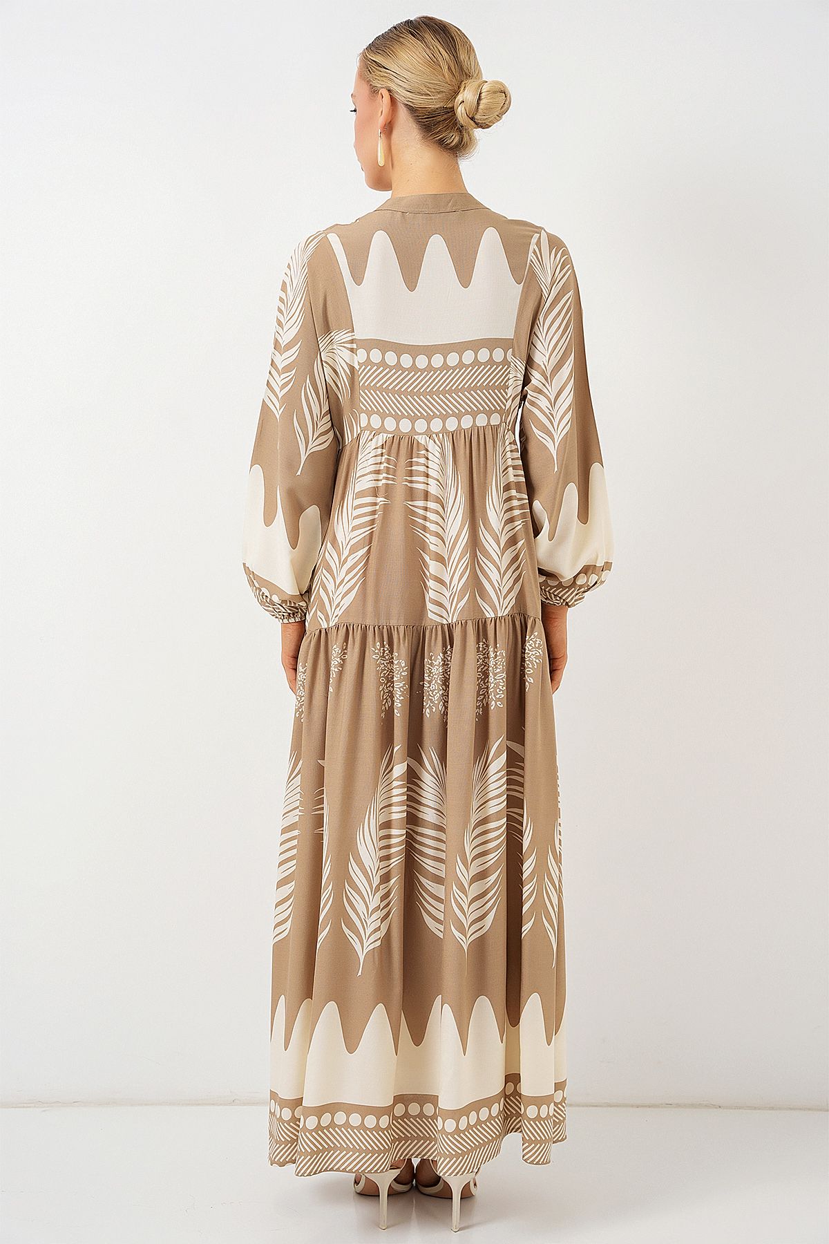 2423 Otantik Desenli Tesettür Elbise - M. Camel - 6