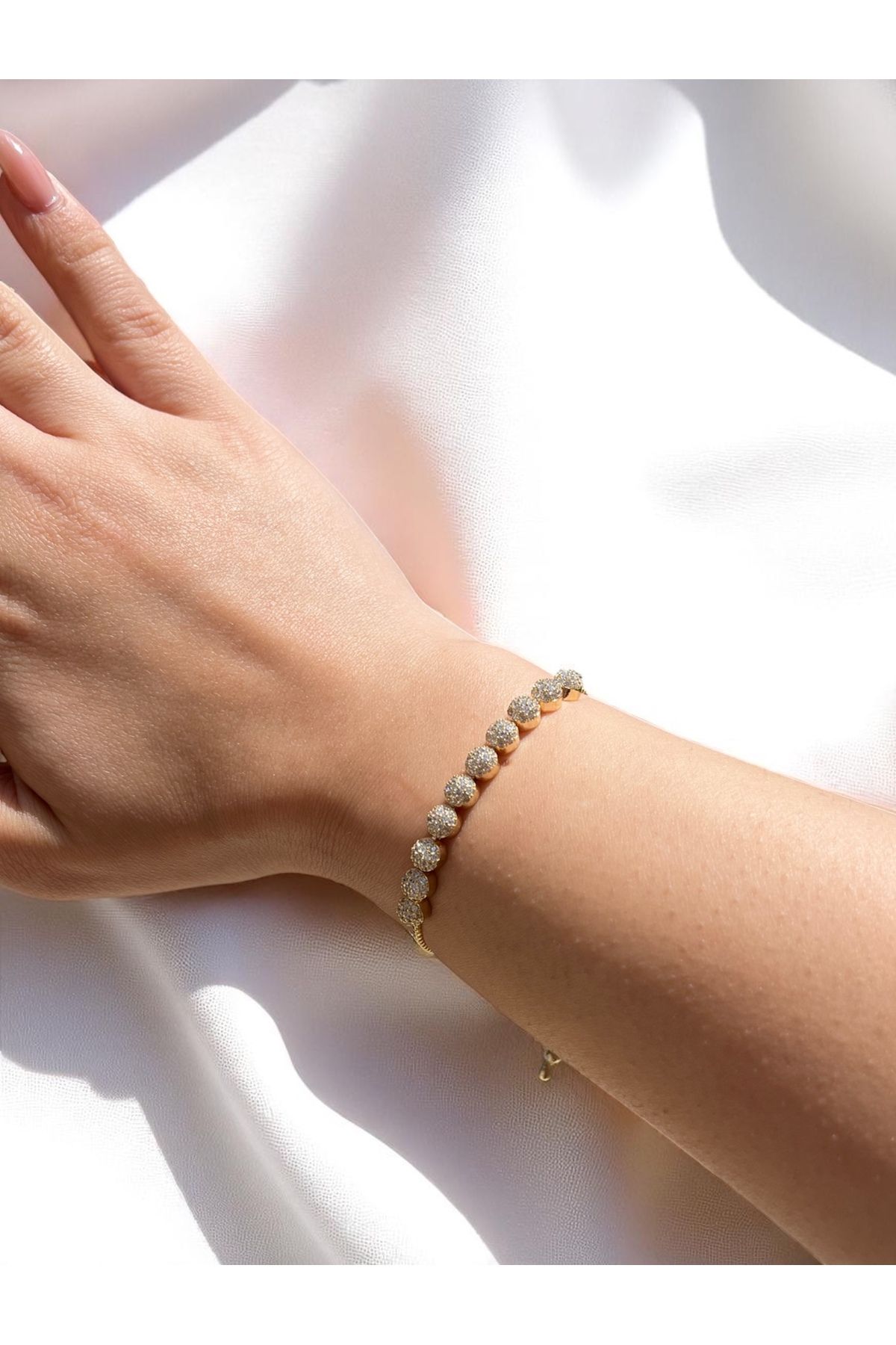 Lilac Jewelry Zirkon Taşlı Şık Asansörlü Bileklik , Paslanmaz Çelik , Hipoalerjenik