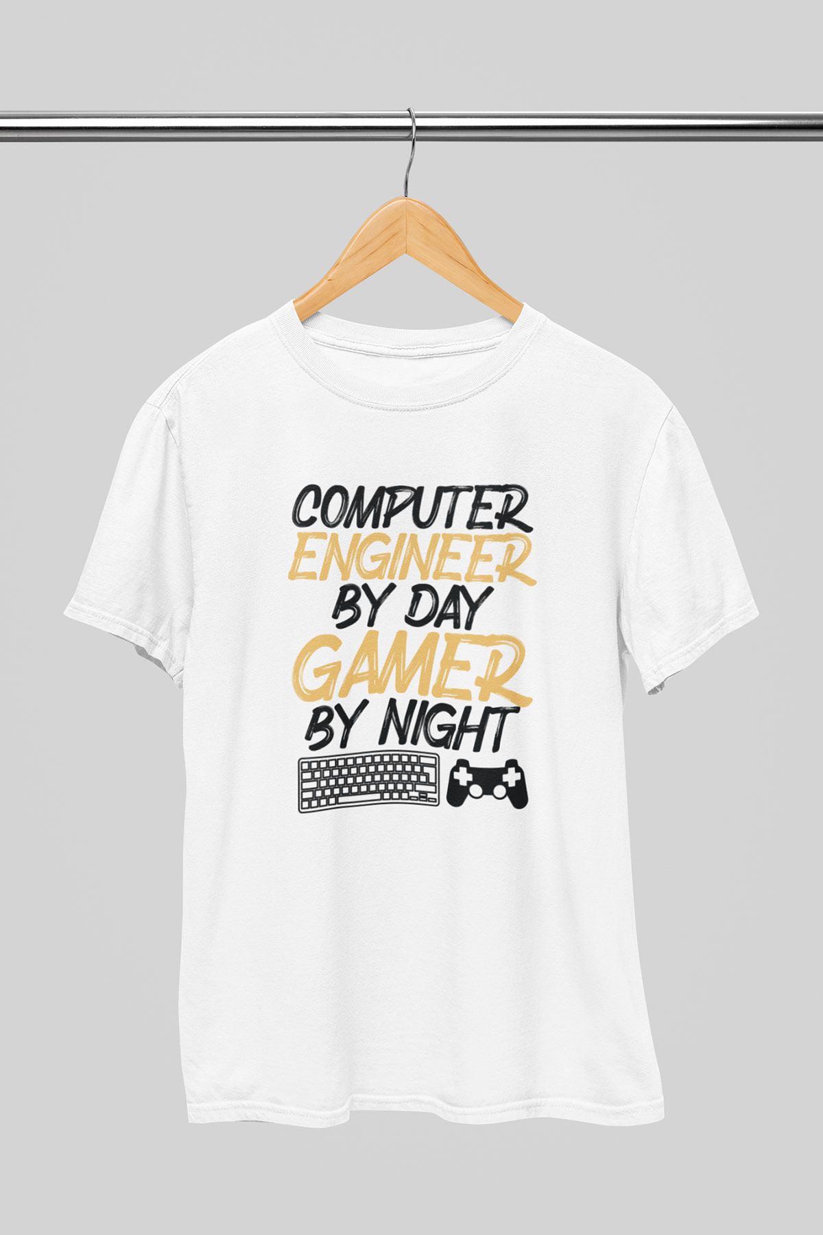 giftkonsept Computer Engineer Bilgisayar Mühendisi Yazılımcı Hediyelik %100 Pamuklu Regular Beyaz Tişört