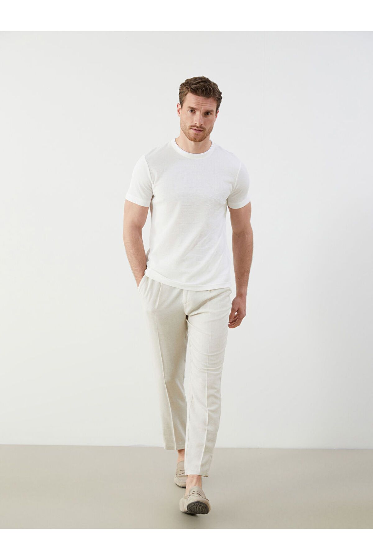 LC Waikiki LCWAIKIKI Classic Bej Standart Kalıp Keten Karışımlı Erkek Chino Pantolon S5FG91Z8NVY25