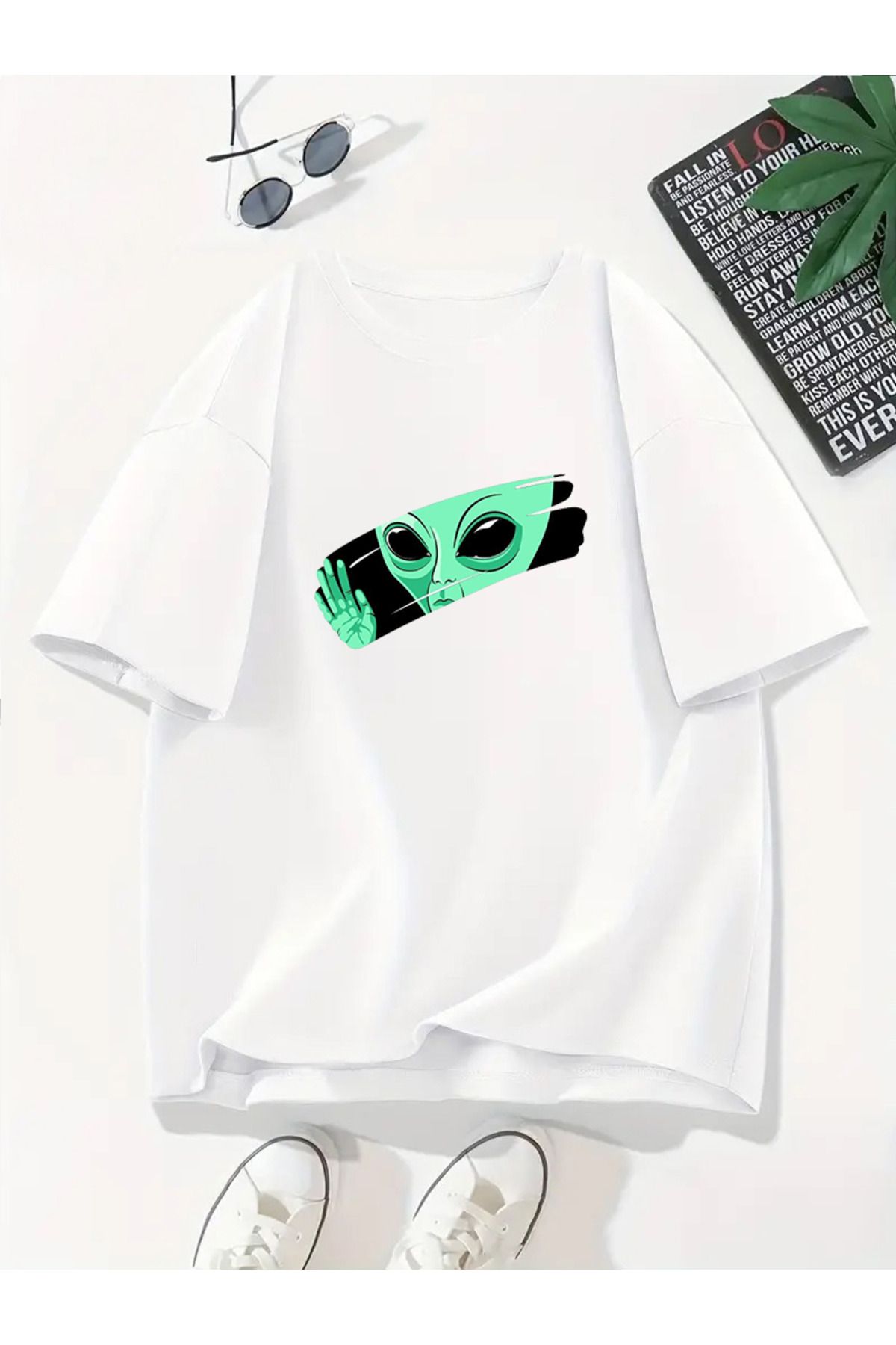 MODA Unisex Oversize Kalıp Uzaylı Baskılı T-Shirt