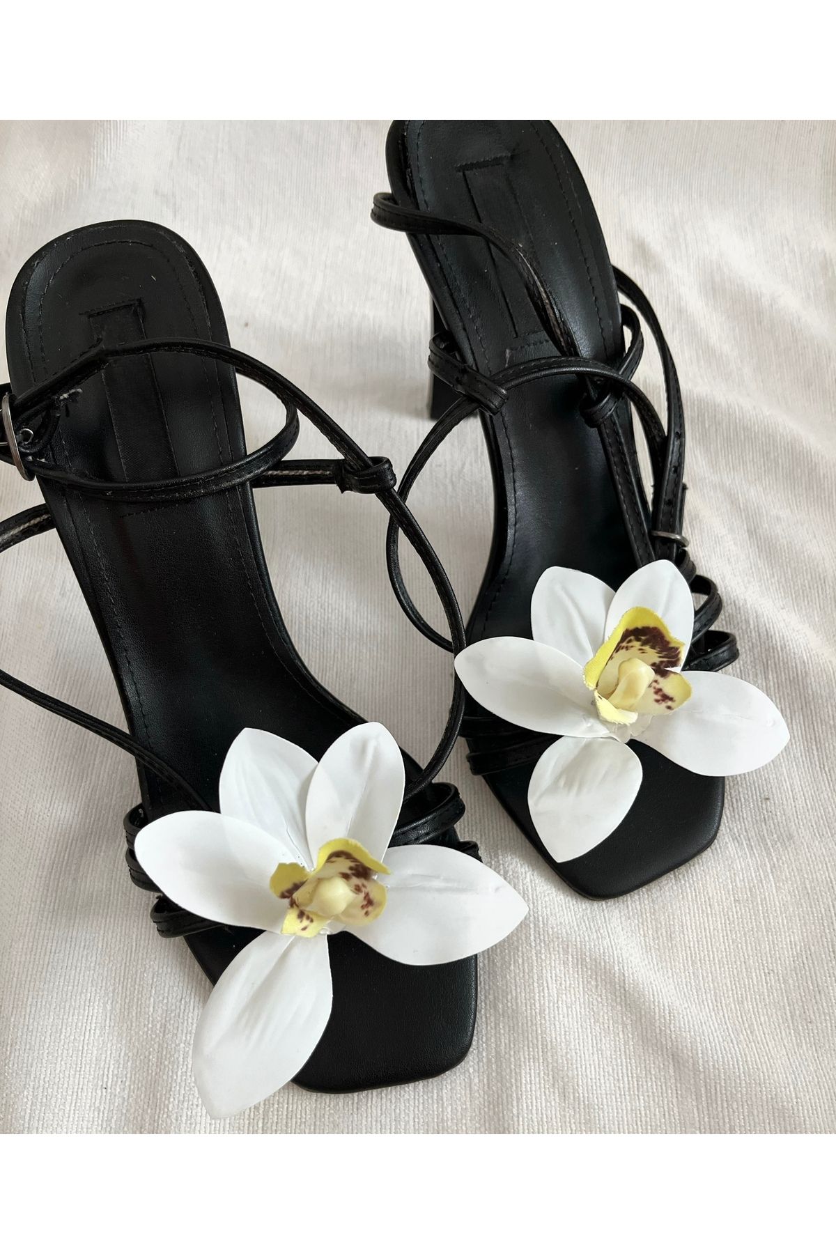 FloresDeCarnaval beyaz singapur orkidesi çıtçıtlı ayakkabı tokası