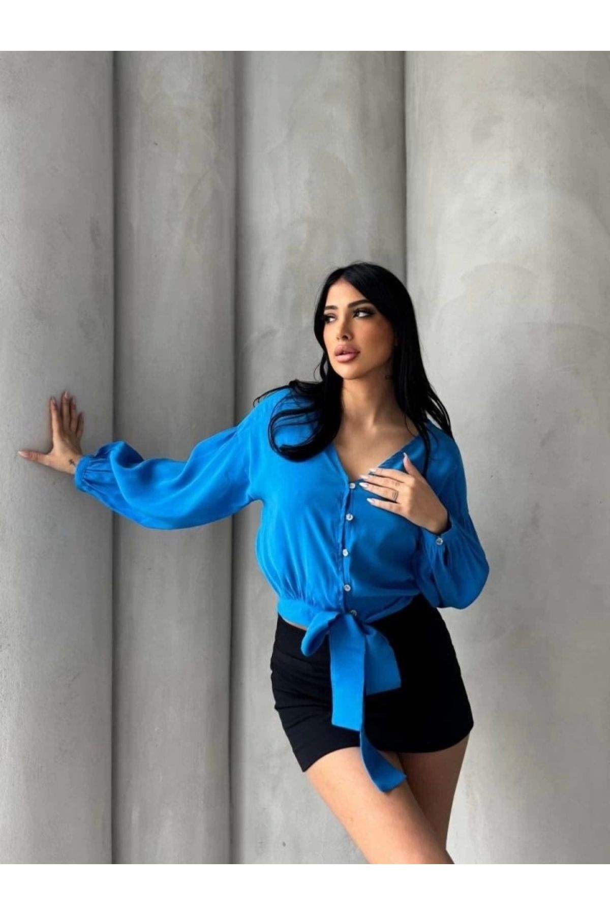 Butik Bağlama Detaylı Gömlek