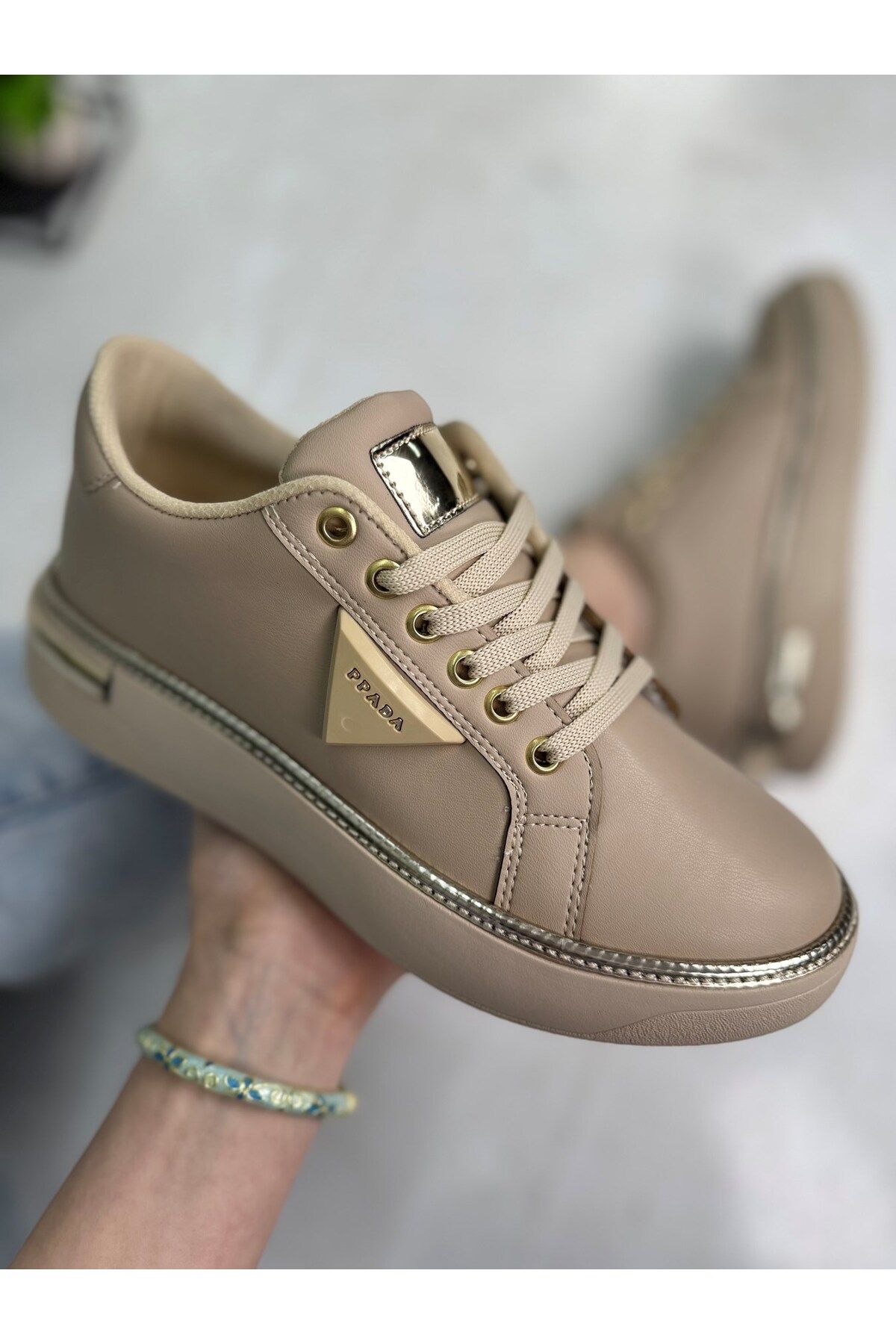 Nstil Günlük Kadın Spor Ayakkabı Ppada Model Gold Detaylı Bağcık Hafif Kalın Ortopedik Taban Sneaker 327
