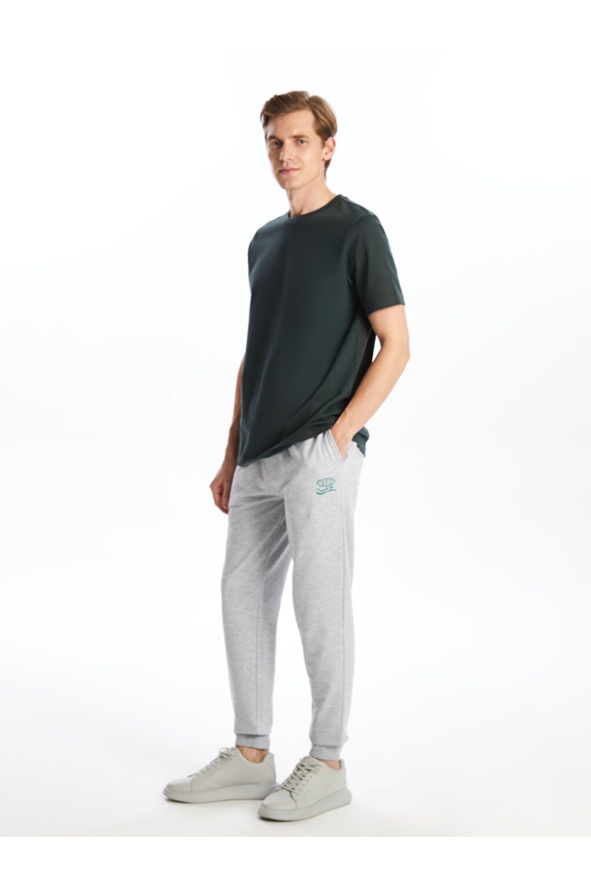 LC Waikiki LCW ECO Gri Standart Kalıp Erkek Jogger Eşofman Altı S5GY25Z8NVY25