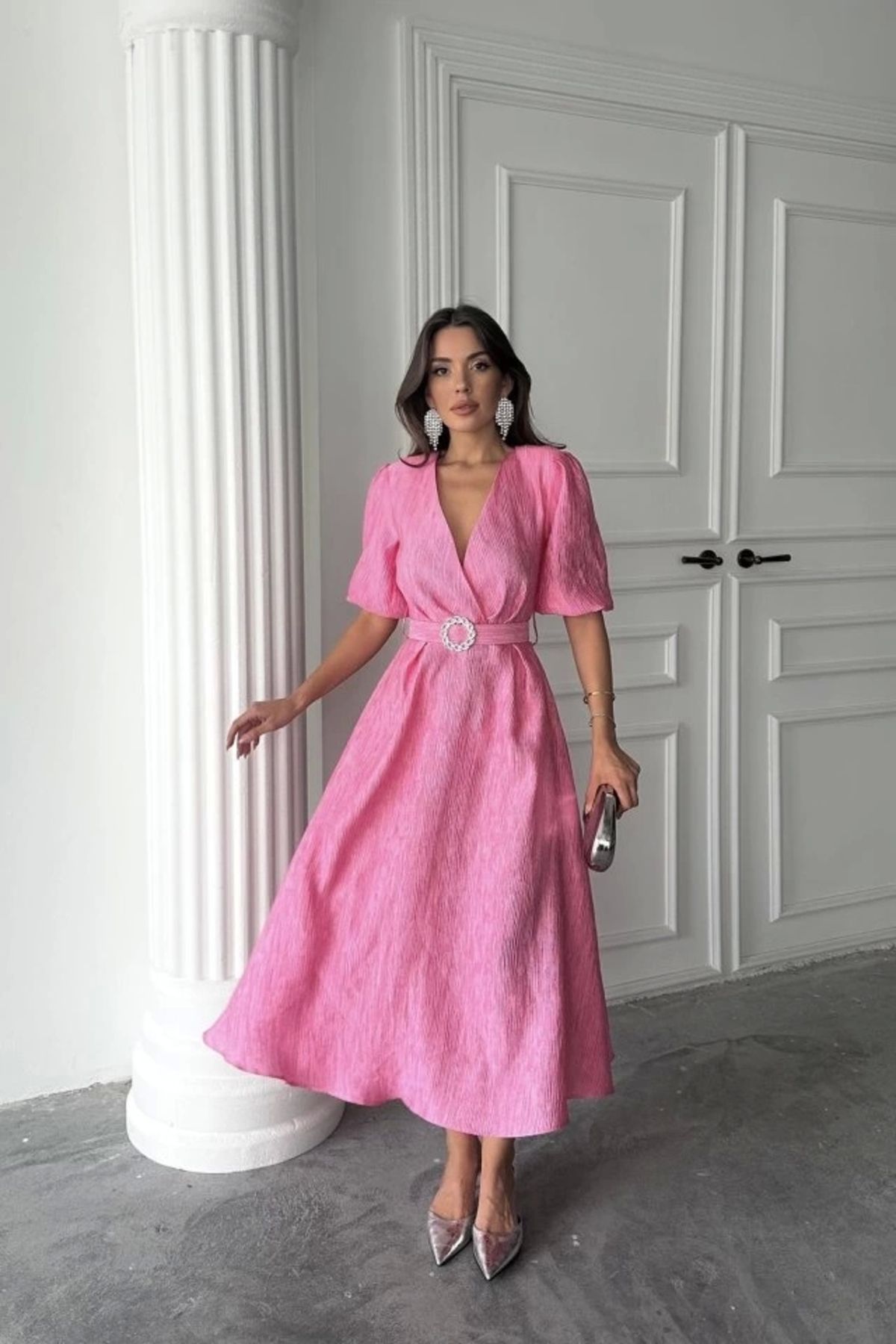 Butik Pembe Işıltılı Kemerli Kruvaze Elbise