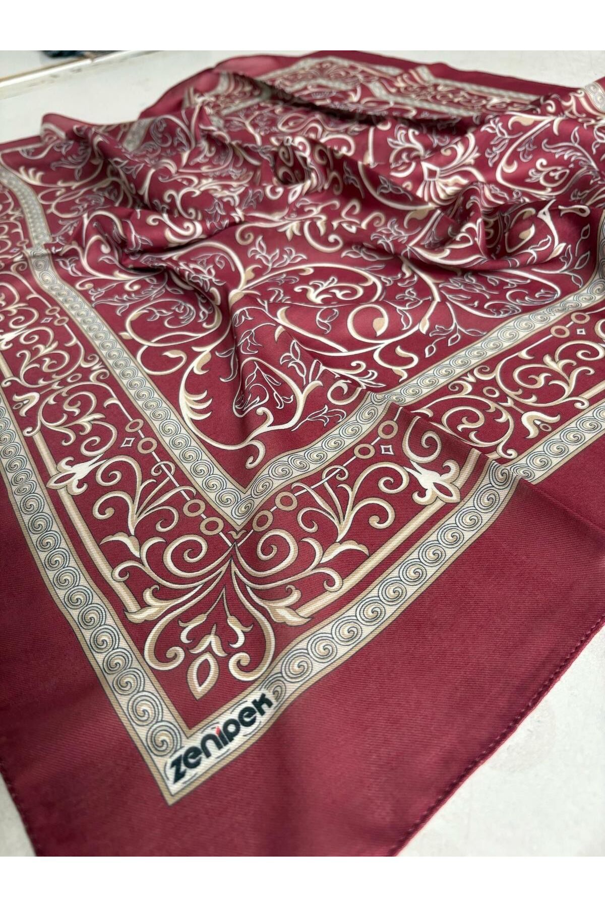 ZENİPEK PAMUKLU EŞARP 97*97 CM