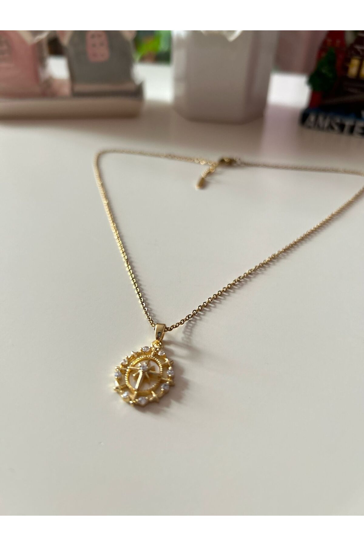 Cheecky Chic İpekish | Zirkon Taşlı Kuzey Yıldızı Kolye – İnce Gold Zincir, Paslanmaz Çelik