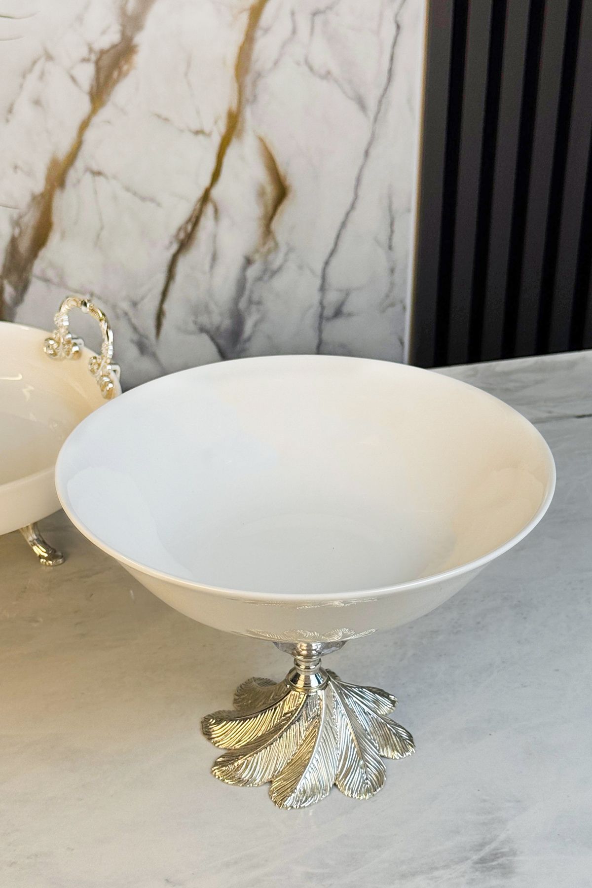 MAY HOME Metal Ayaklı Porselen Kase & Salata Meyve Meze Sunumluğu