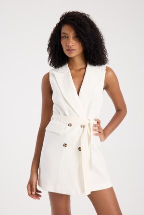 İLKCET MODA Kolsuz 4 Düğmeli Blazer Kuşaklı Elbise