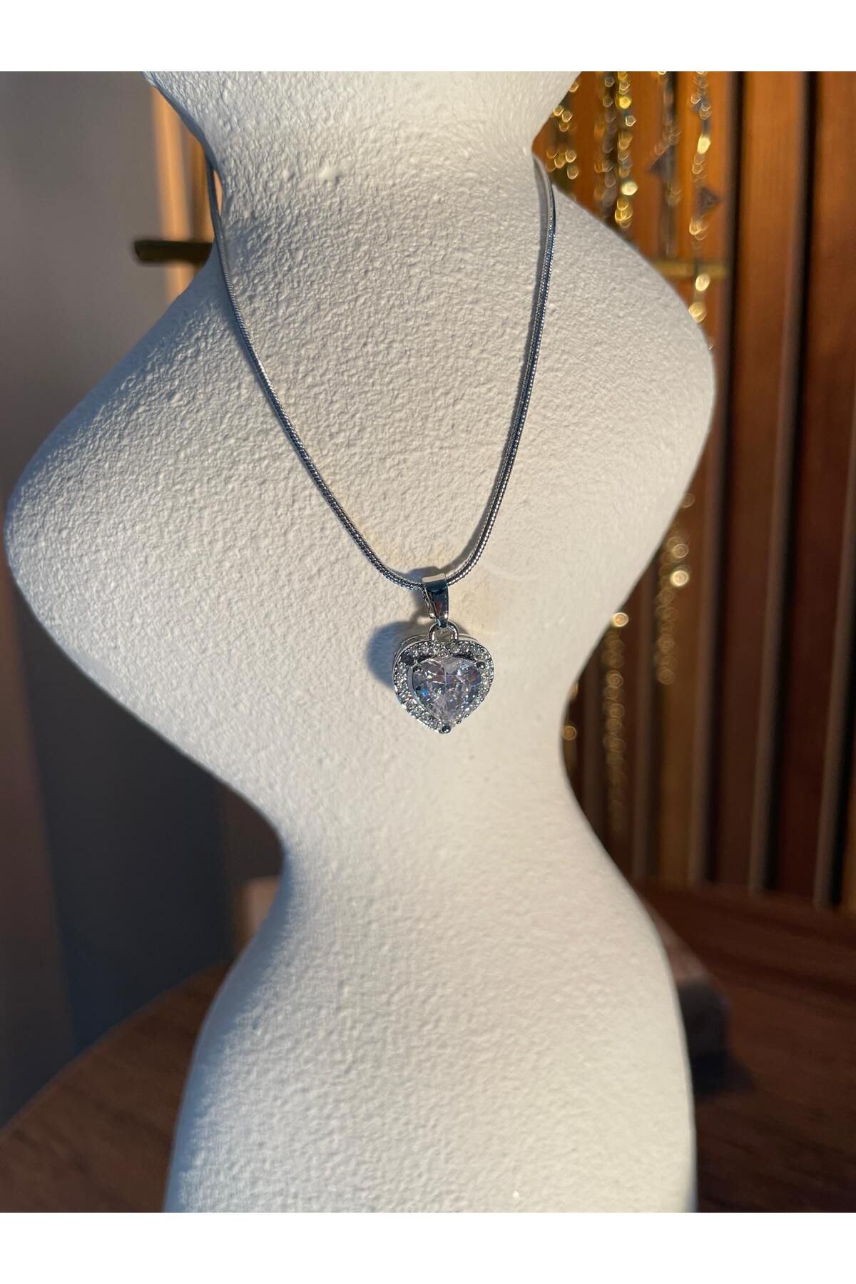 Staınless Zirkon Taşlı Charm Silver Kolye